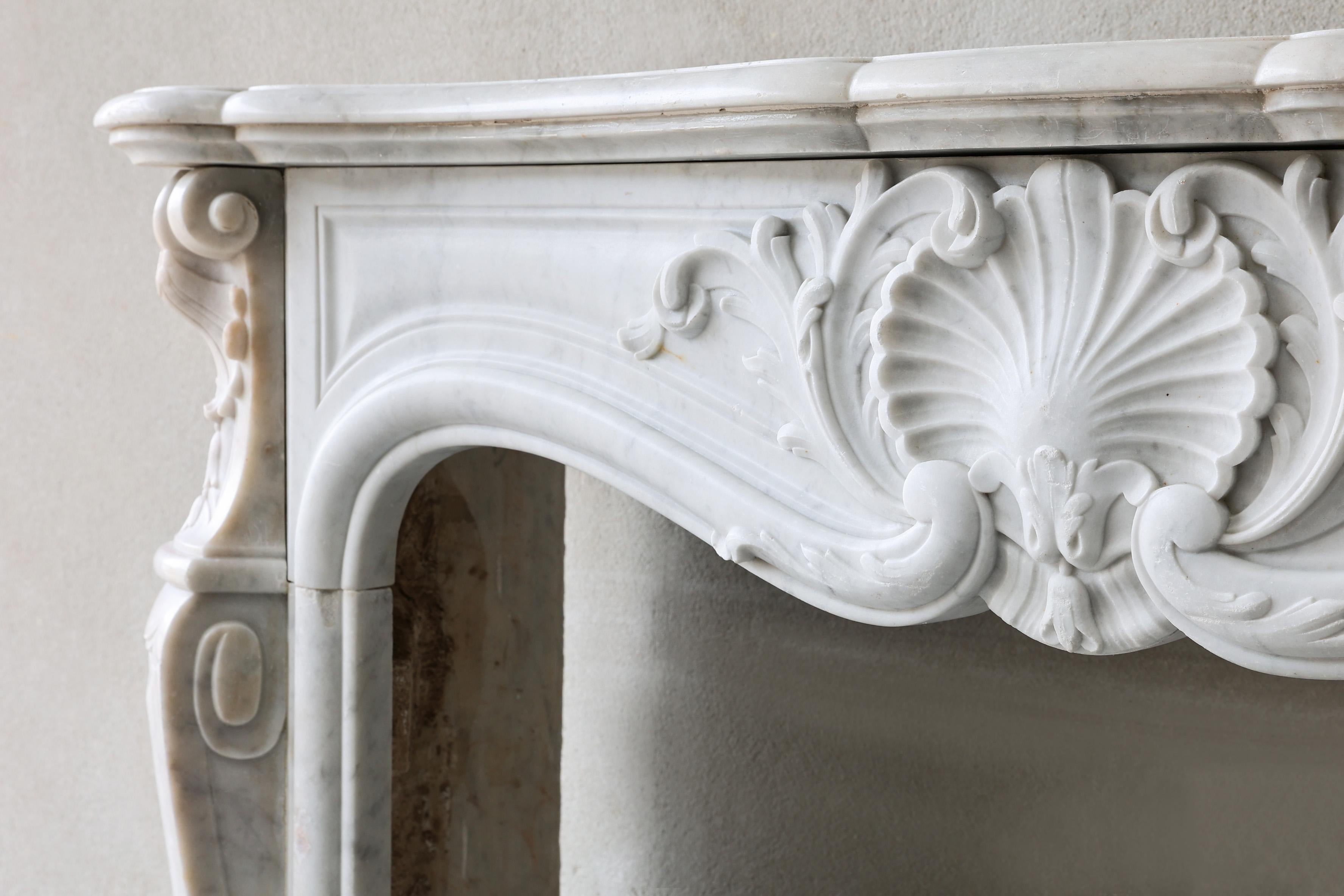 Antique Marble Fireplace  Carrara Marble  19th Century For Sale 1