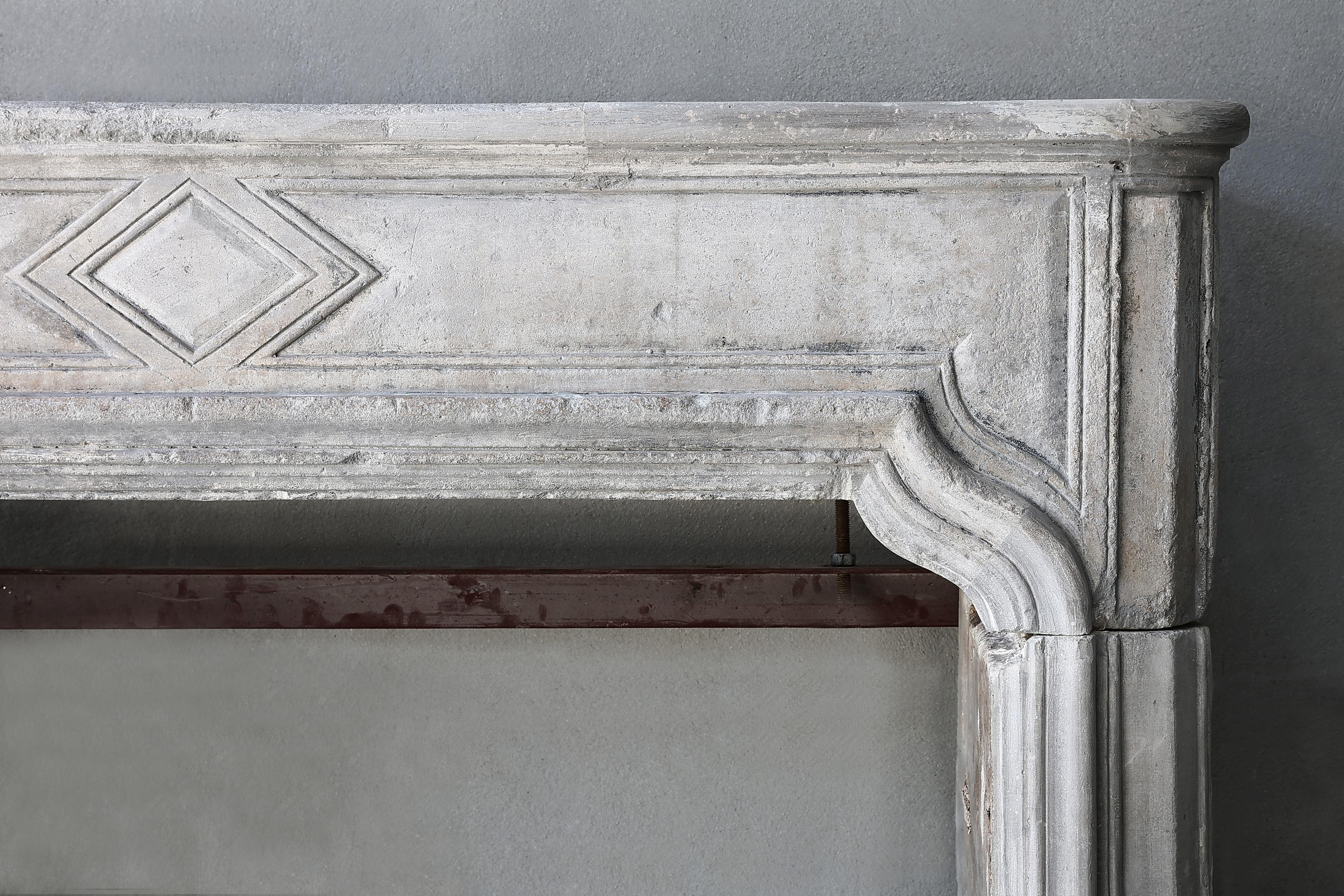 19th Century Fireplace of French limestone in Style of Louis XVI In Good Condition In Made, NL