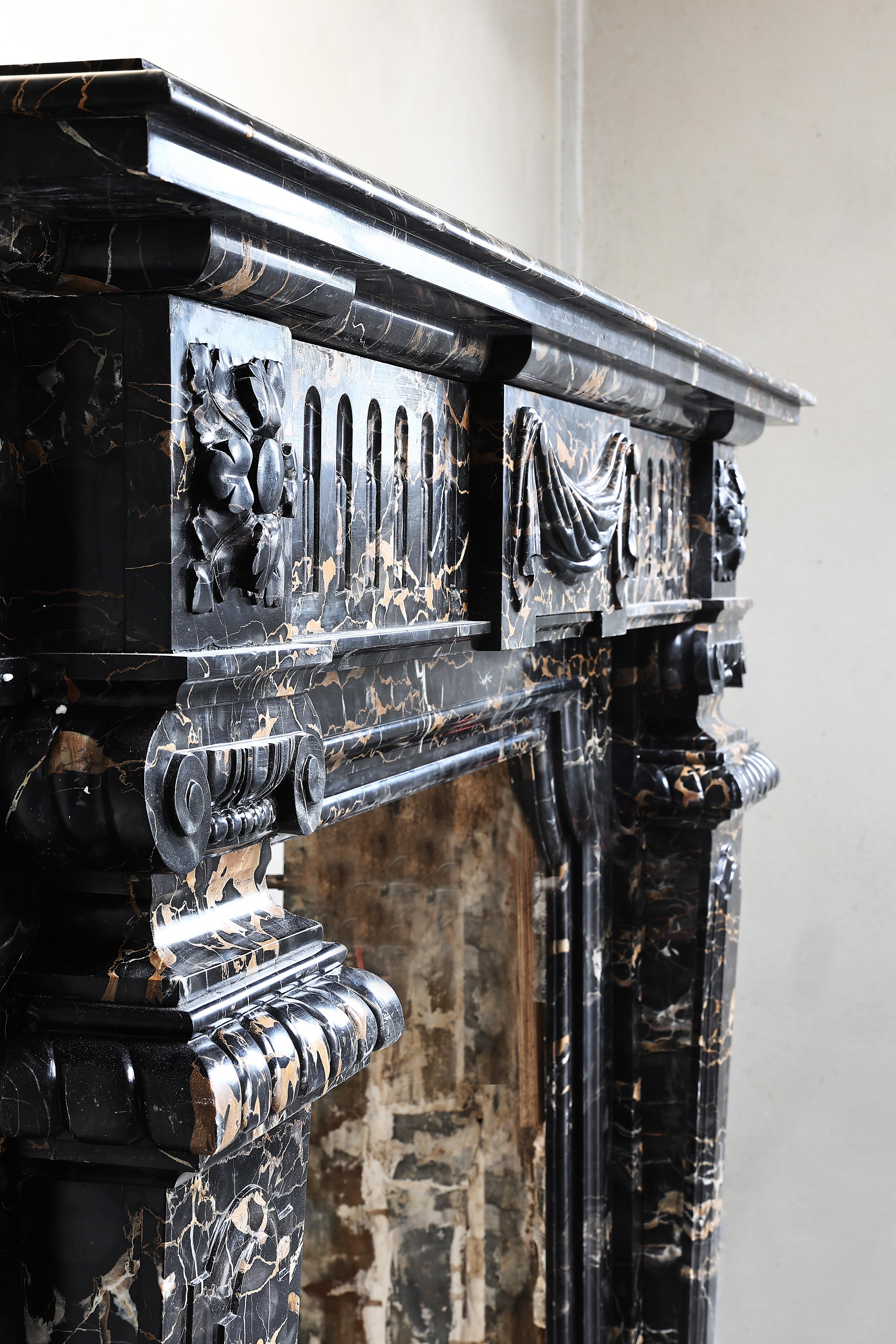 19th Century Fireplace of Portoro Marble in Style of Louis XVI in vendita 6