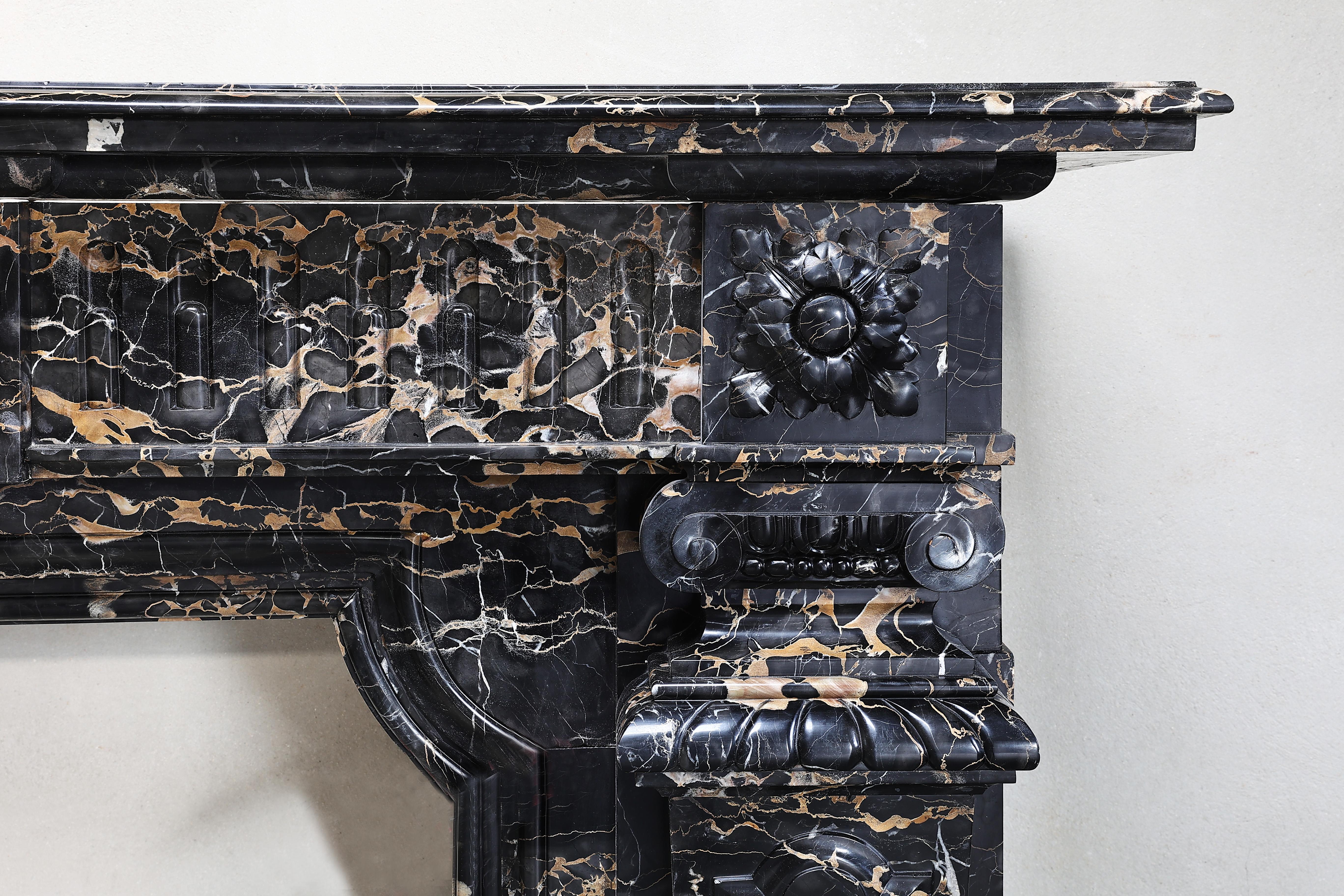 Luigi XVI 19th Century Fireplace of Portoro Marble in Style of Louis XVI in vendita