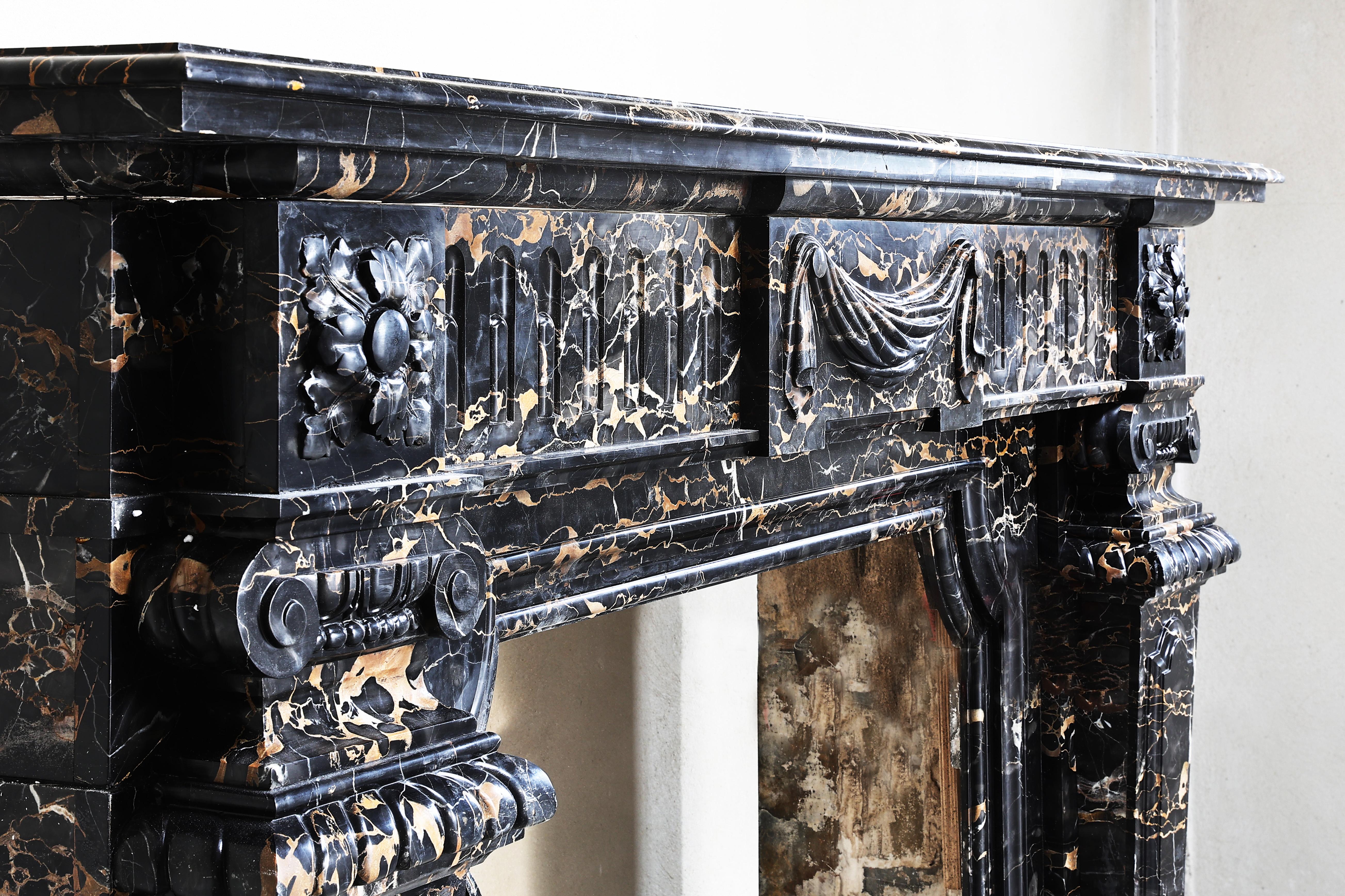 Marmo 19th Century Fireplace of Portoro Marble in Style of Louis XVI in vendita