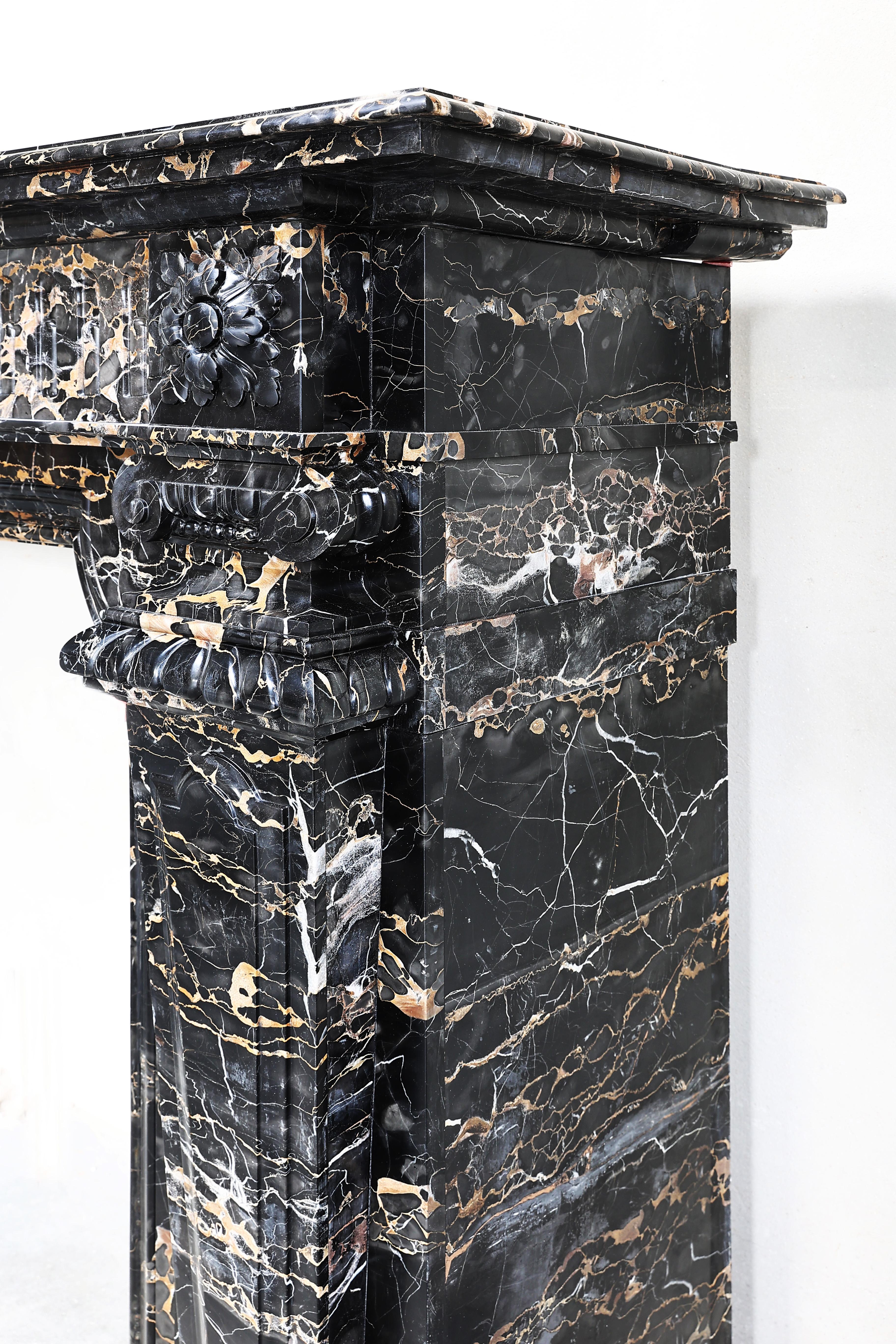 19th Century Fireplace of Portoro Marble in Style of Louis XVI in vendita 2