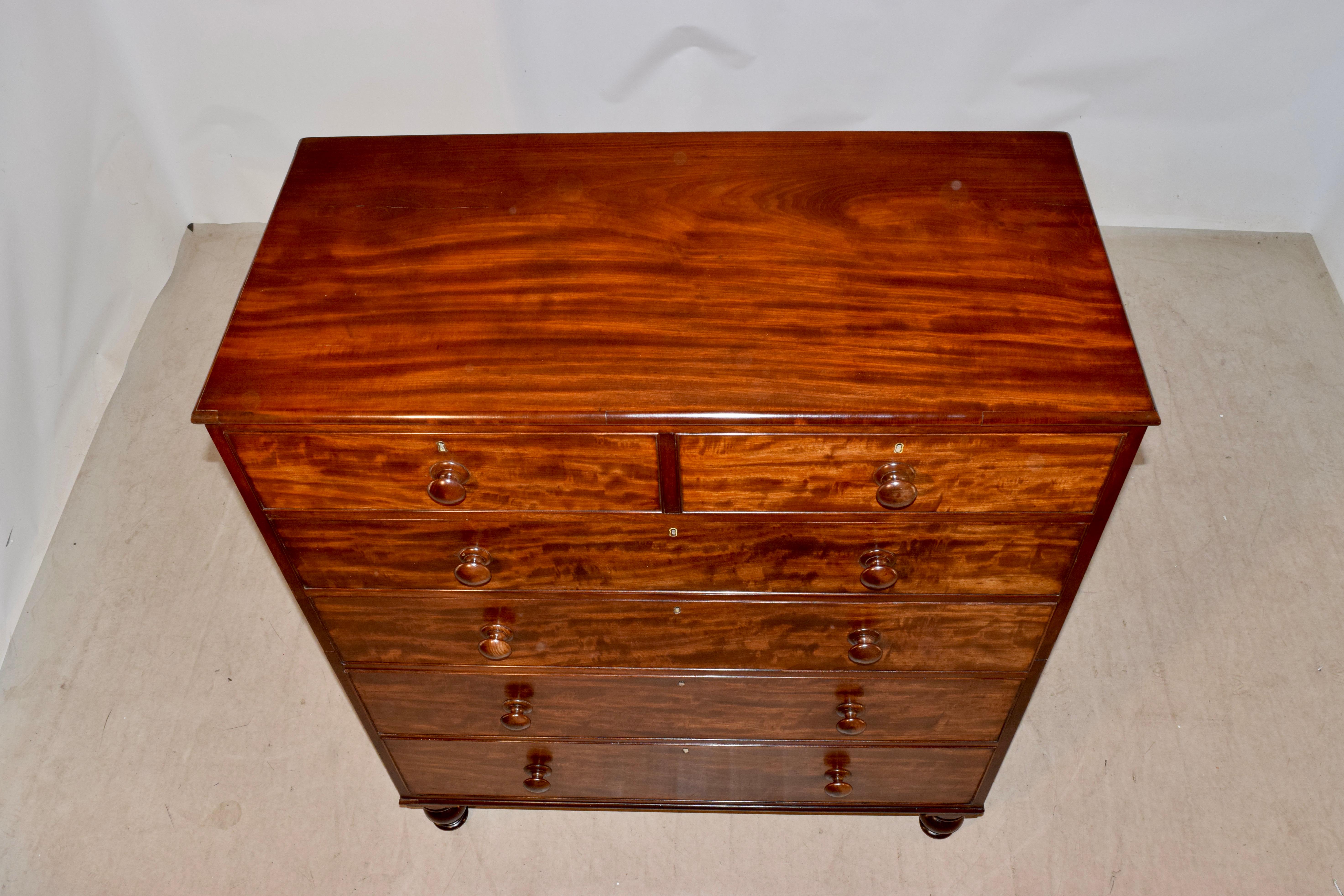19th Century Flame Mahogany Chest of Drawers For Sale 4