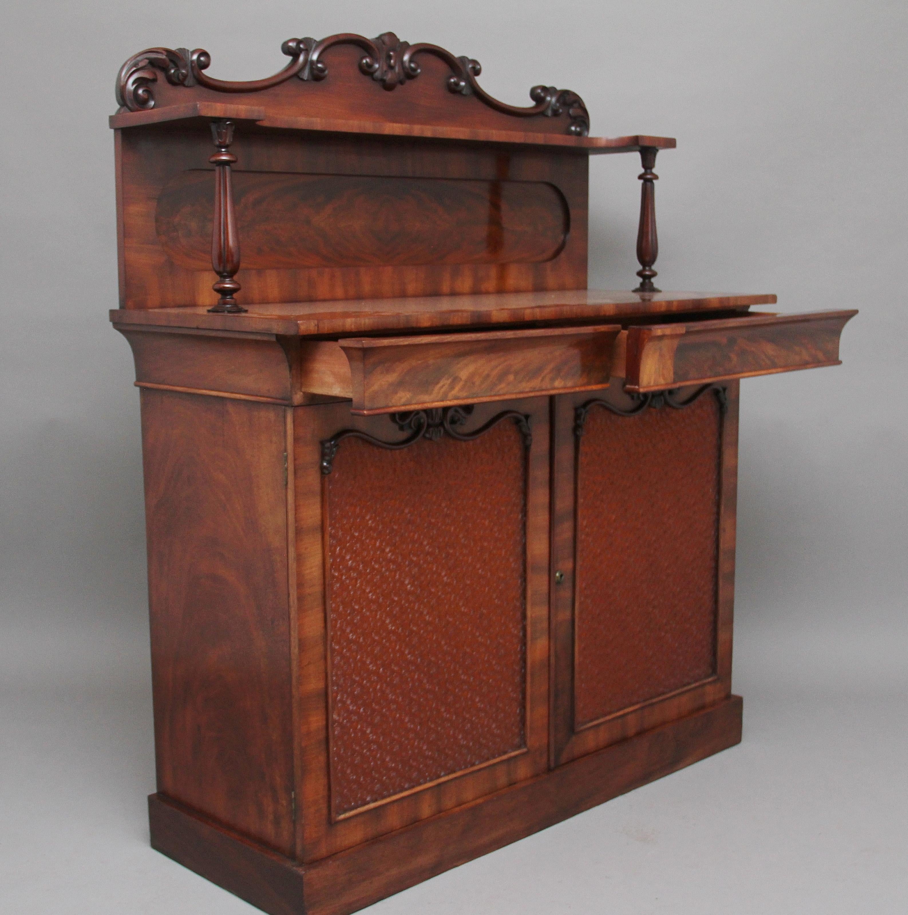19th Century Flame Mahogany Chiffonier In Good Condition For Sale In Martlesham, GB