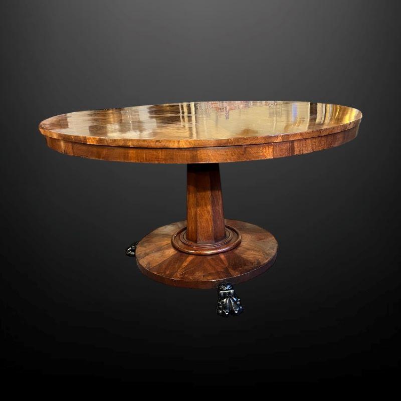 19th Century Flame mahogany circular center table In Excellent Condition For Sale In Reepham, GB