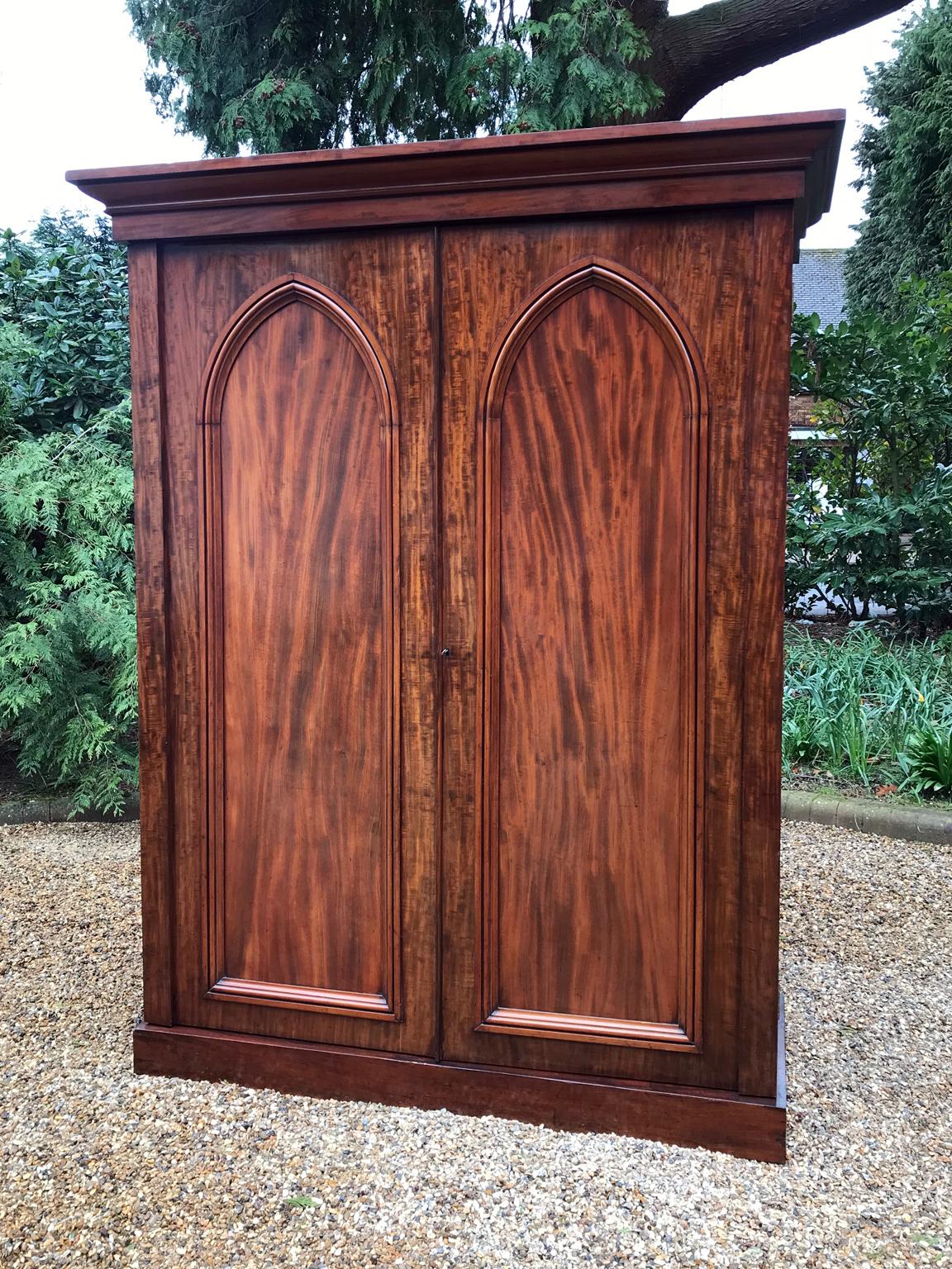 Hand-Crafted 19th Century Flame Mahogany Compactum Wardrobe / Gentleman's Wardrobe