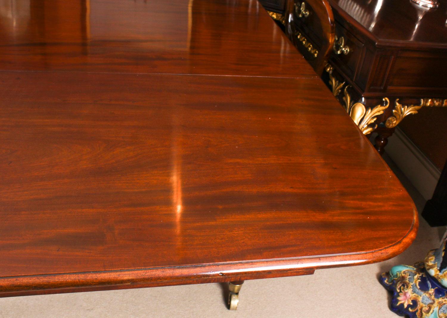 19th Century Flame Mahogany Extending Dining Table 8