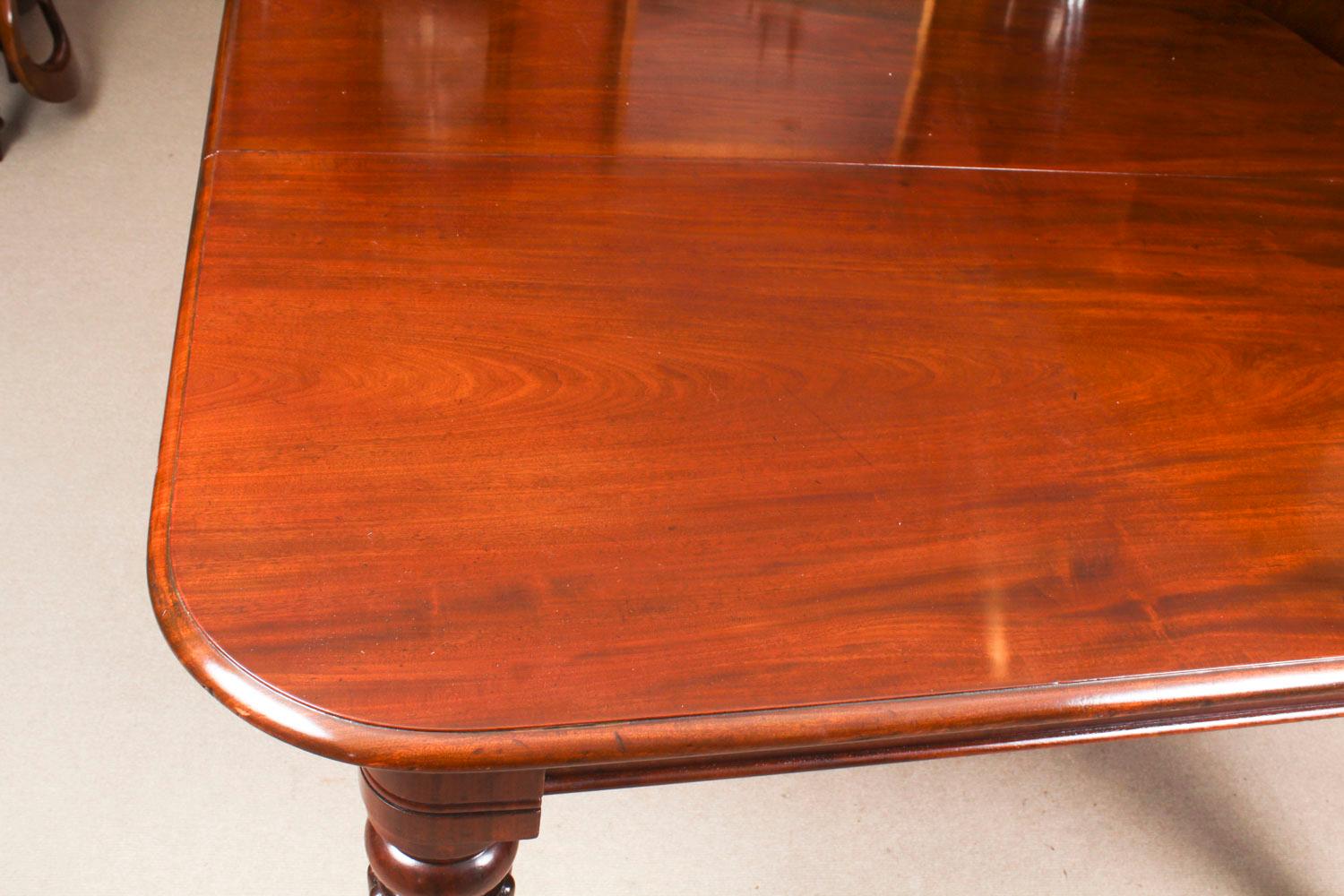 19th Century Flame Mahogany Extending Dining Table 10