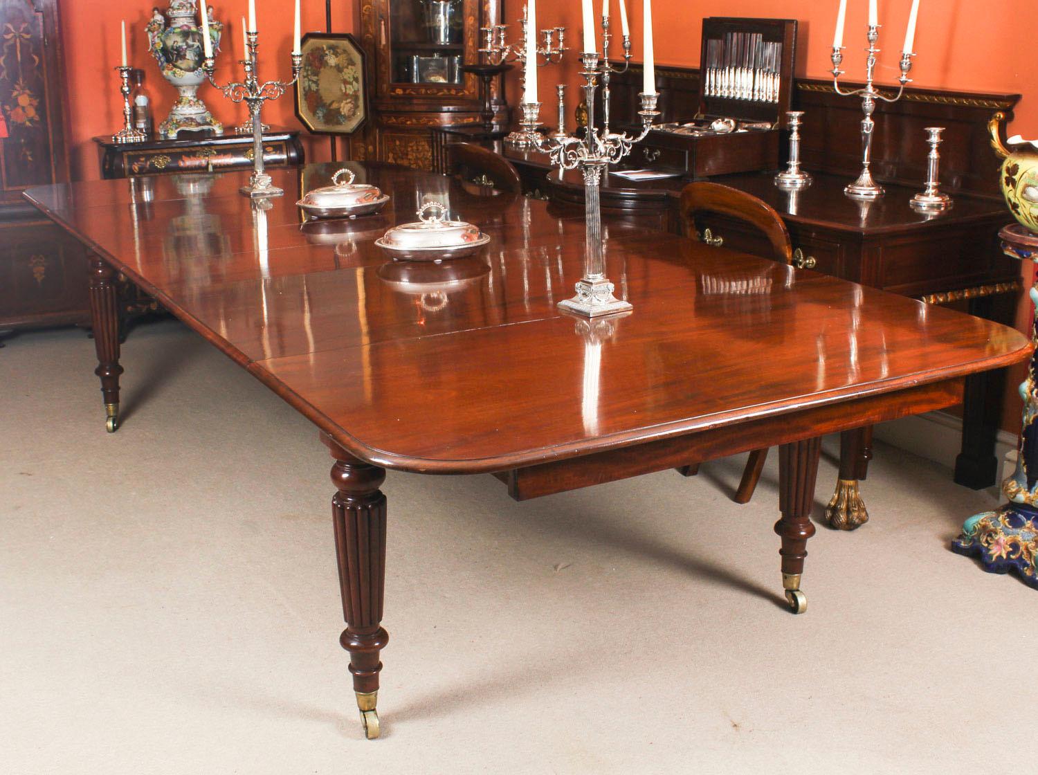 Victorian 19th Century Flame Mahogany Extending Dining Table