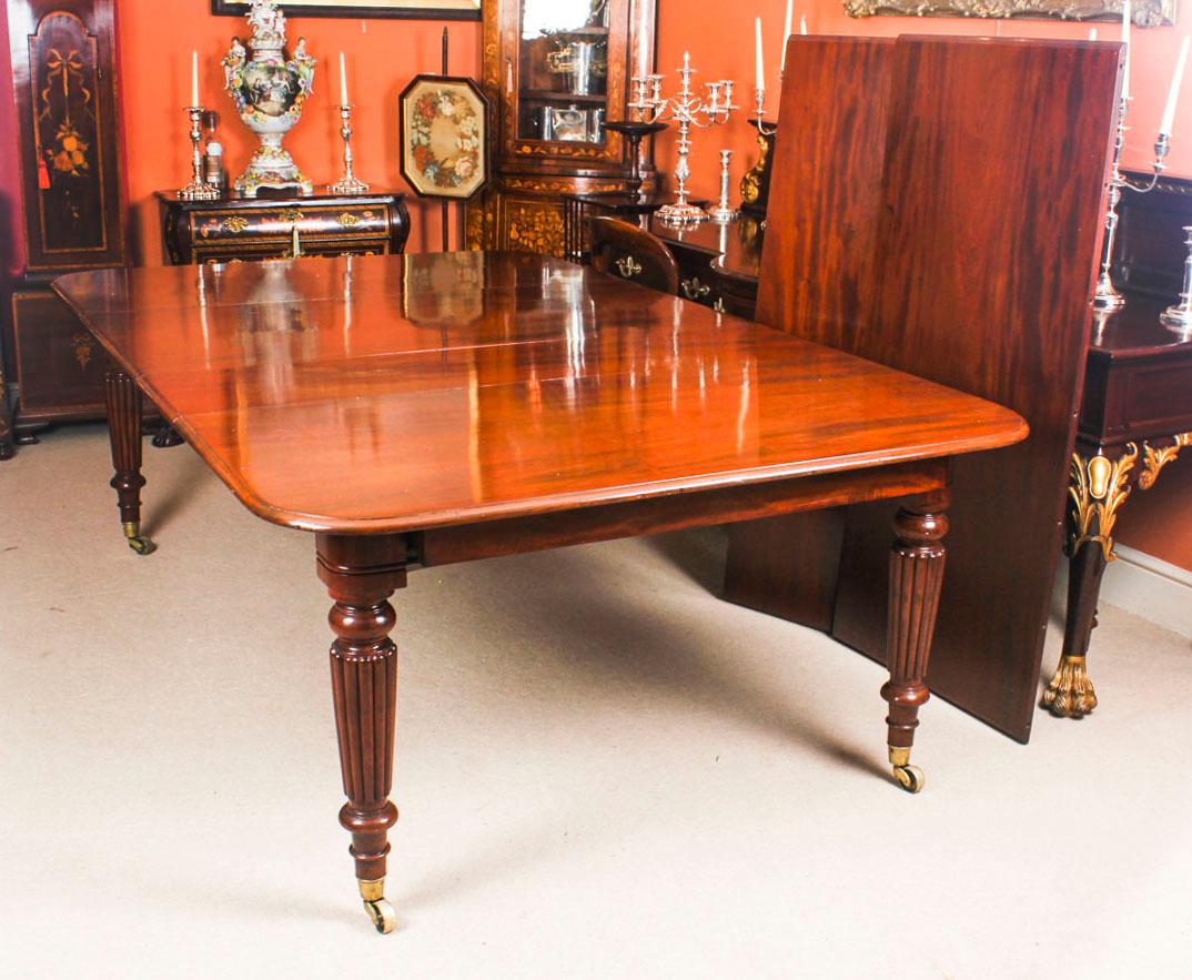19th Century Flame Mahogany Extending Dining Table 2