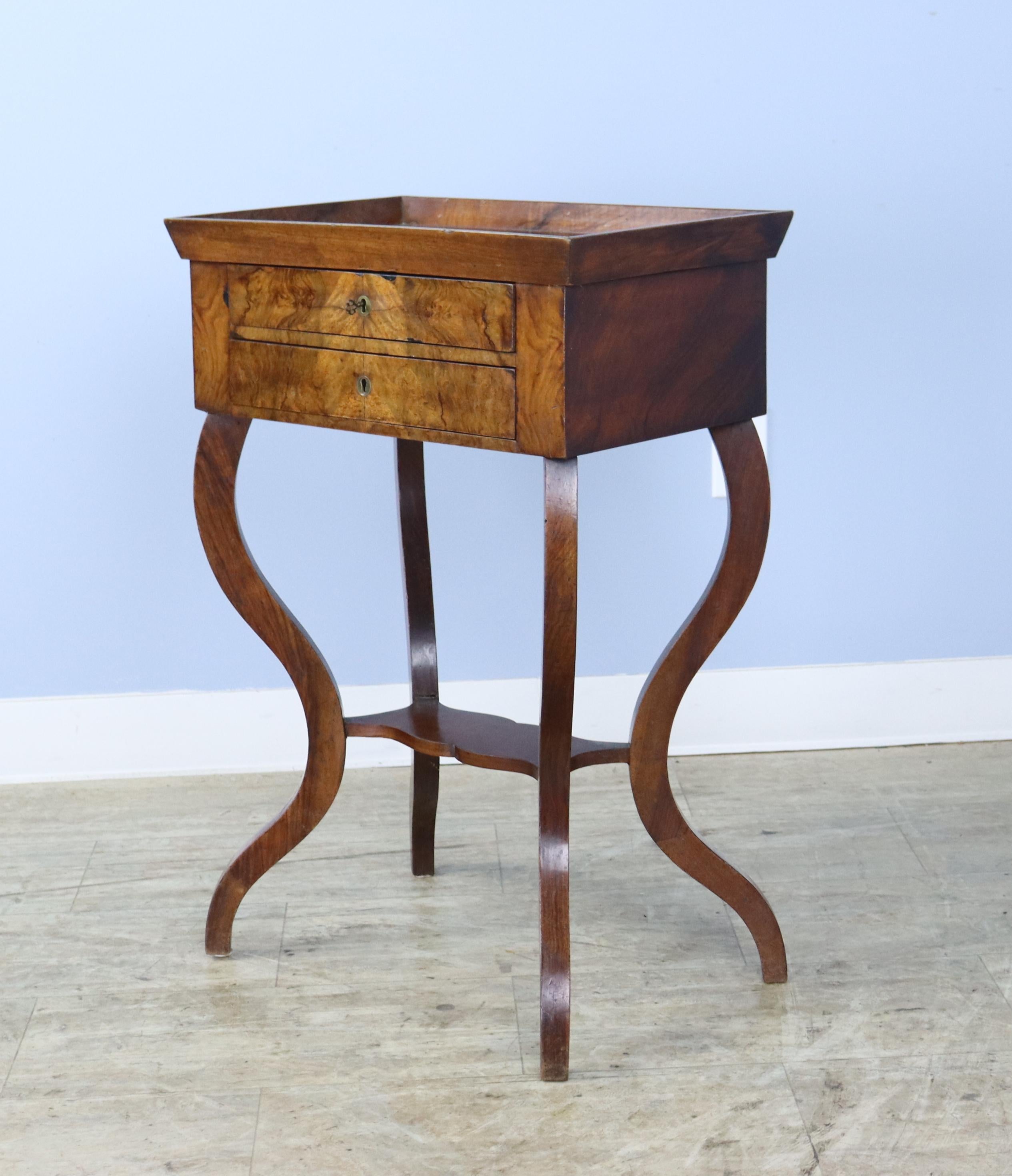 French 19th Century Flame Mahogany Tray Top Side Table For Sale