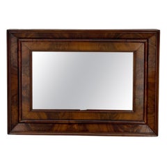 Espejo rectangular de chapa de caoba flameada del siglo XIX, americano, 1880