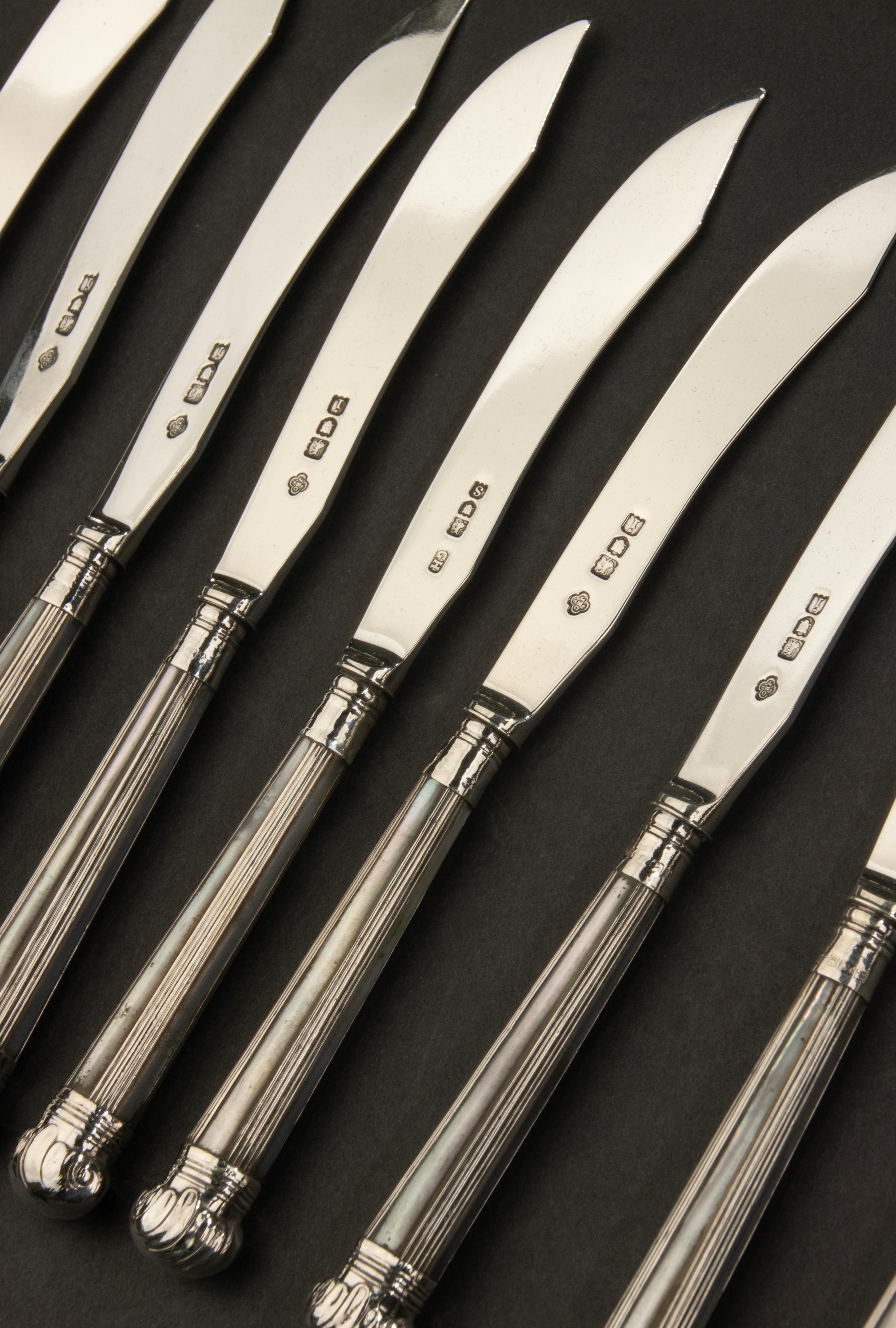 19th Century Flatware Set - Carrington & Co - Solid Sterling Silver - Complete im Angebot 3