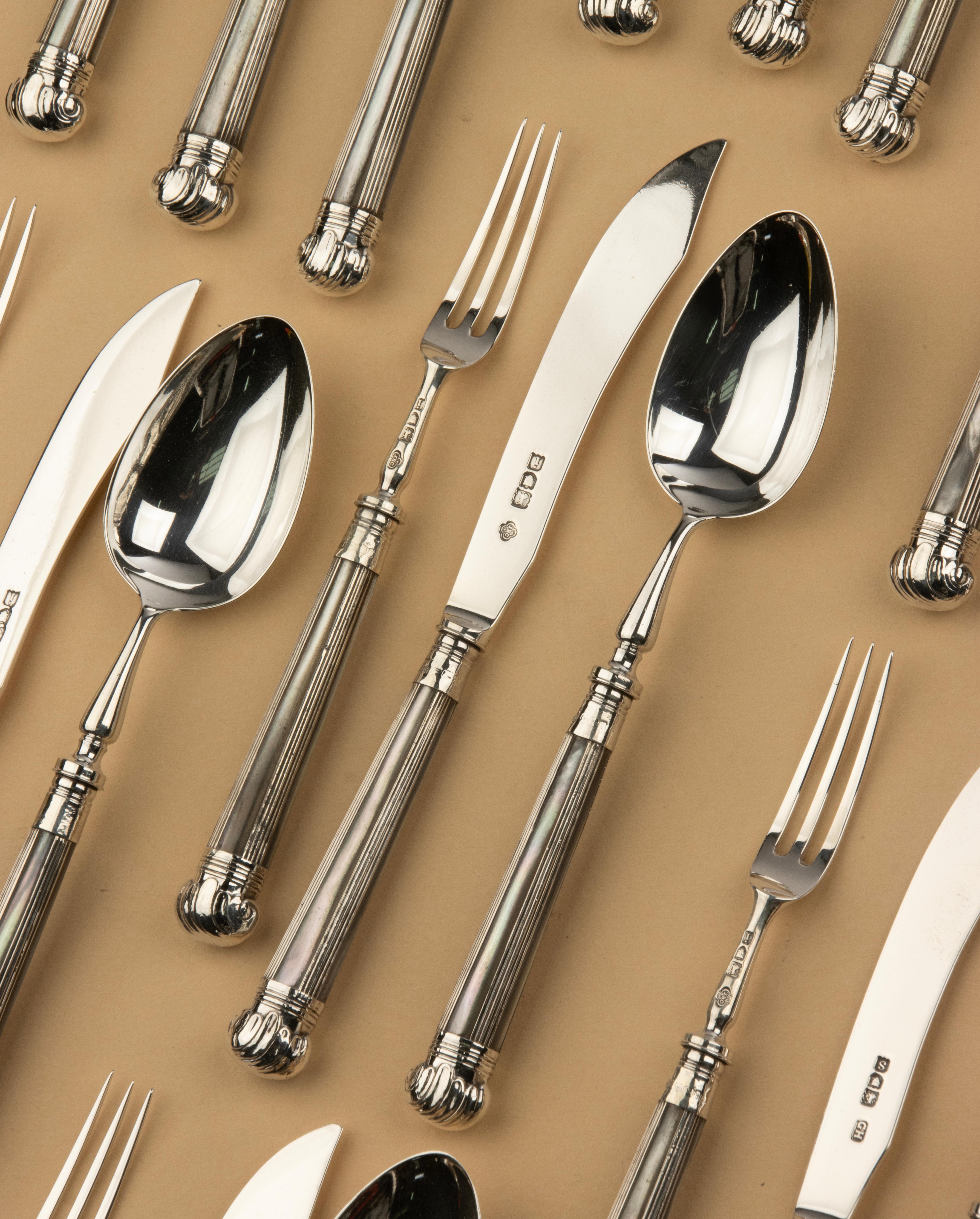 19th Century Flatware Set - Carrington & Co - Solid Sterling Silver - Complete (Viktorianisch) im Angebot