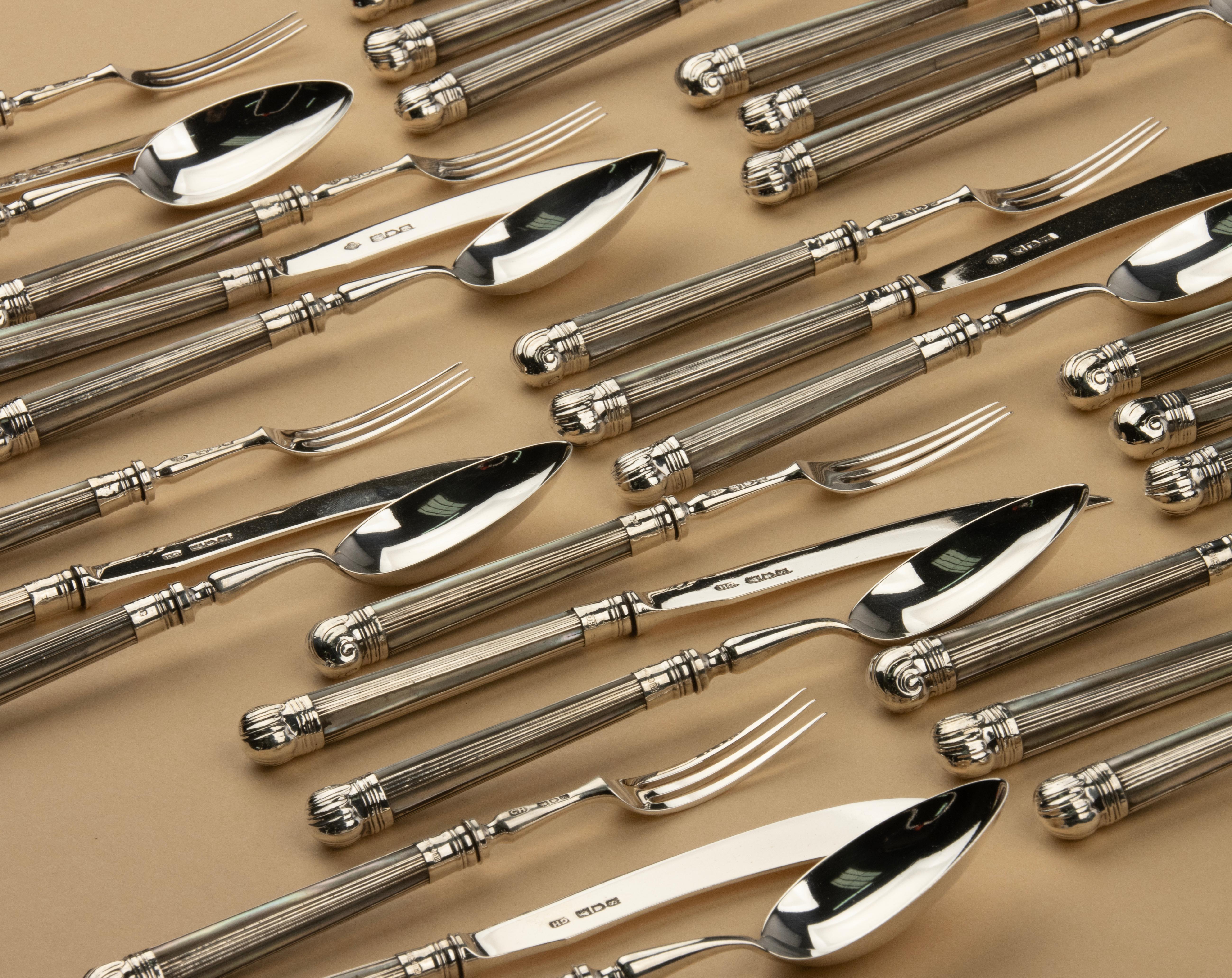 19th Century Flatware Set - Carrington & Co - Solid Sterling Silver - Complete (Spätes 19. Jahrhundert) im Angebot