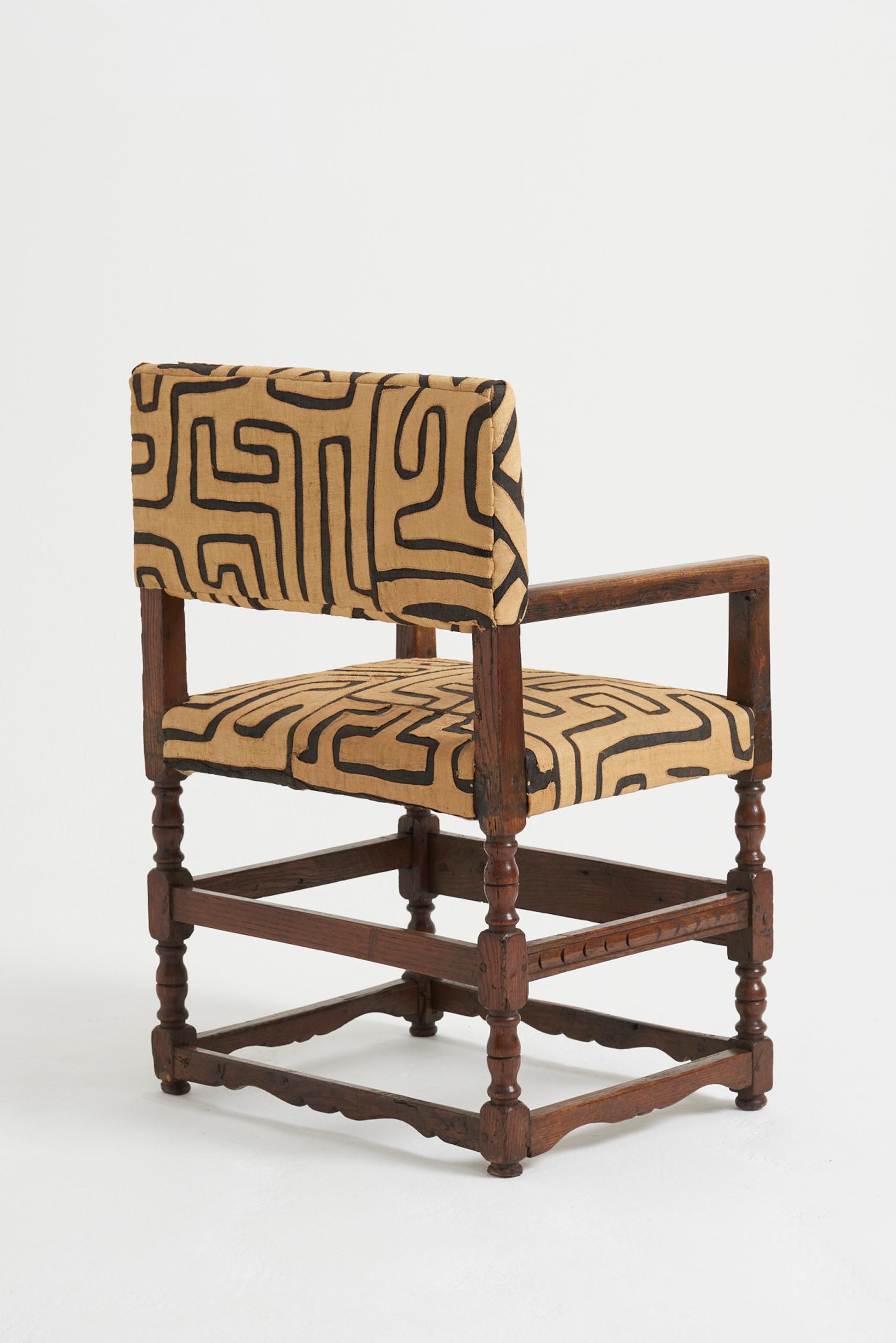 19th Century Flemish Armchair In Good Condition In London, GB