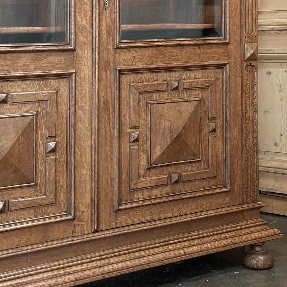 19th Century Flemish Neoclassical Bookcase For Sale 4