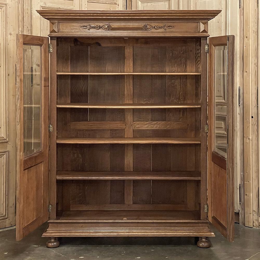 19th Century Flemish Neoclassical Bookcase In Good Condition For Sale In Dallas, TX