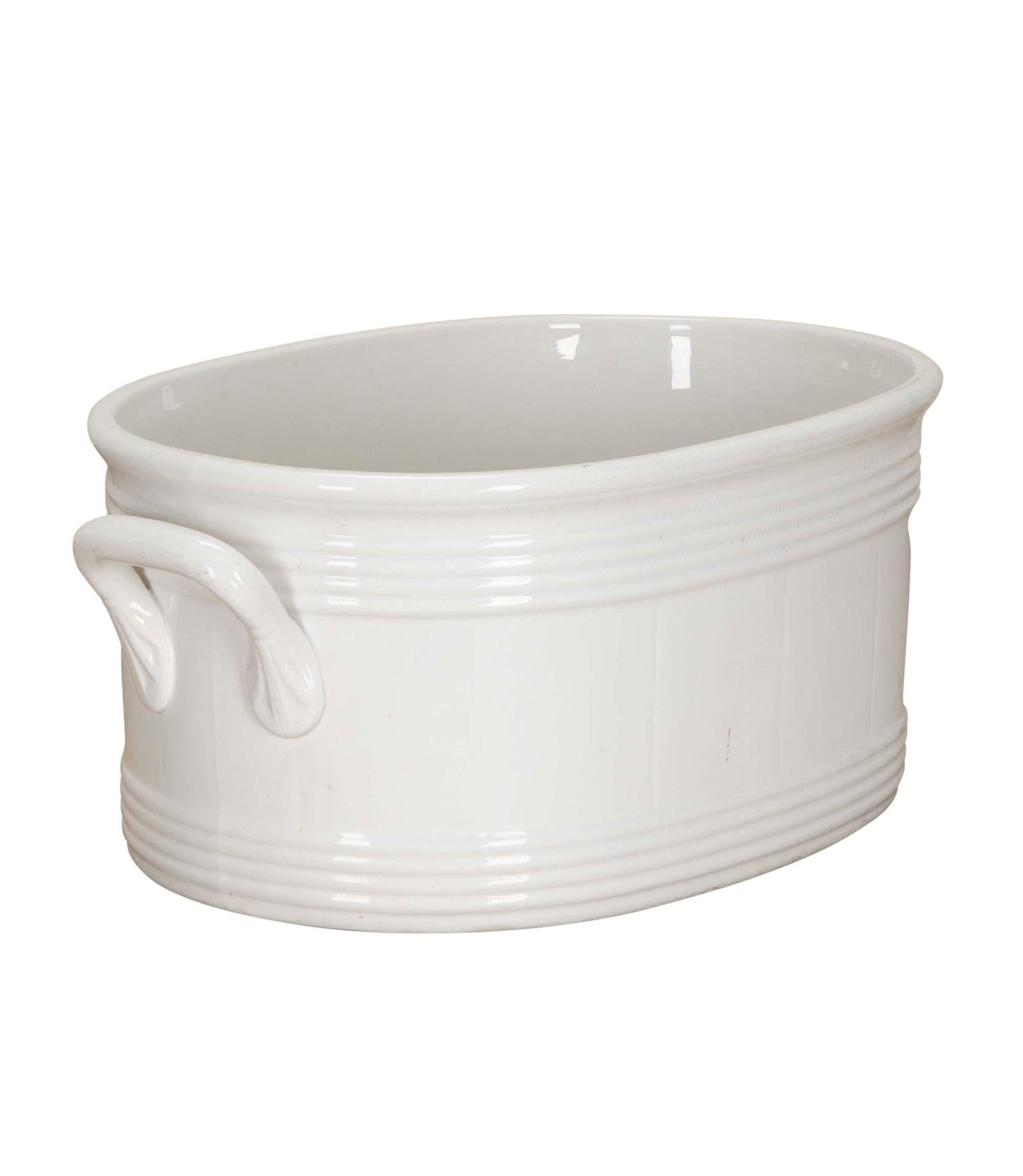 Late 19th Century Flemish ceramic pickling bath.
In good condition, Circa 1880.