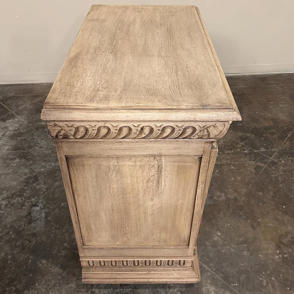 Quercia Armadio Confiturier rinascimentale fiammingo del XIX secolo in Oak Oak scortecciato in vendita