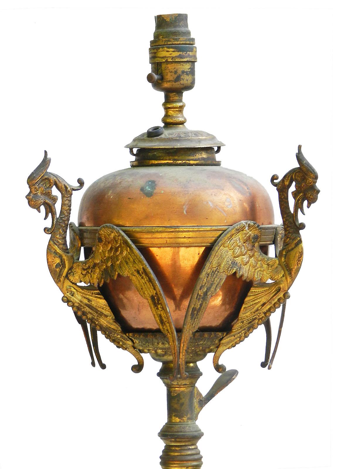19th Century Floor Lamp Copper and Gilt Metal Oil Lamp Renaissance Revival In Good Condition In Mimizan, FR