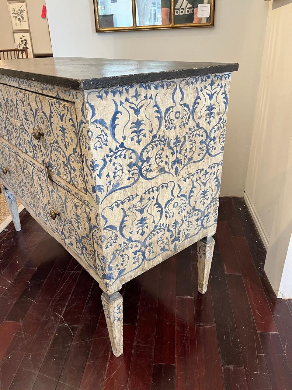 Neoclassico Commode Florentine del XIX secolo in vendita