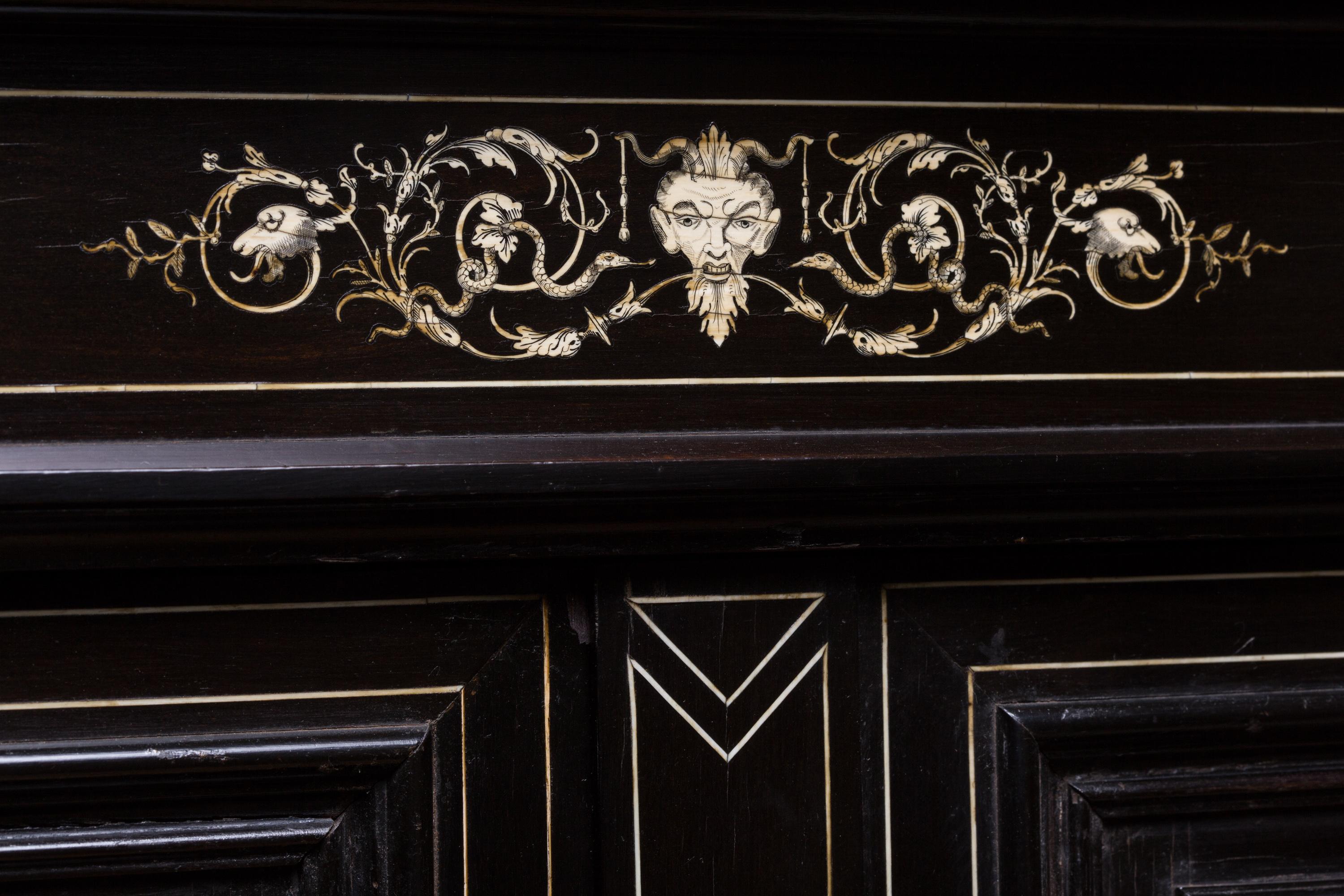 19th Century Florentine Ebony with Bone Inlay Mannerist Cabinet In Good Condition In Madrid, ES