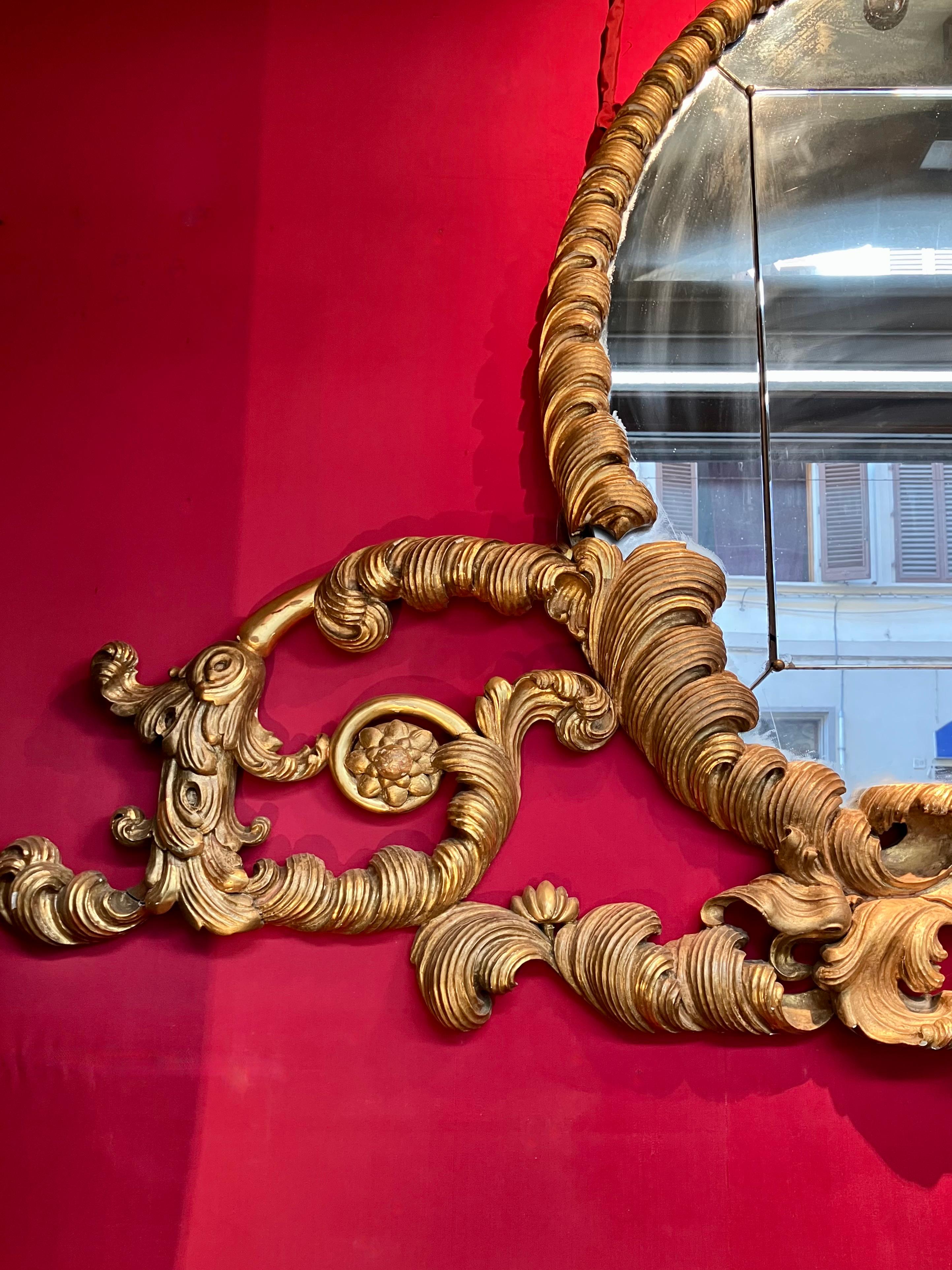 Miroir éclectique en bois doré de Florentine du 19e siècle, avec provenance cinématographique en vente 3