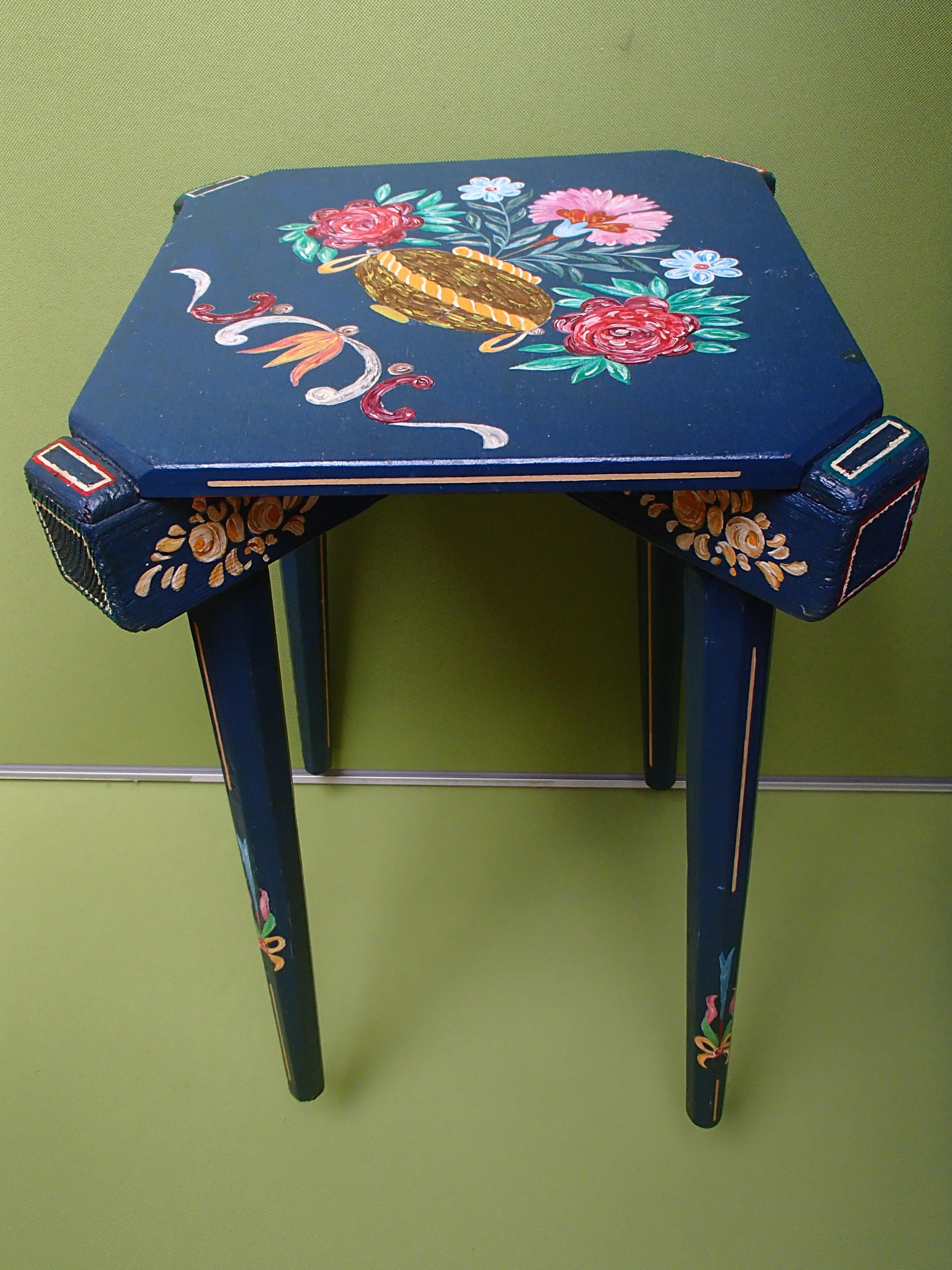 19th century folk art blue wooden stool or side table hand painted flowers For Sale 3