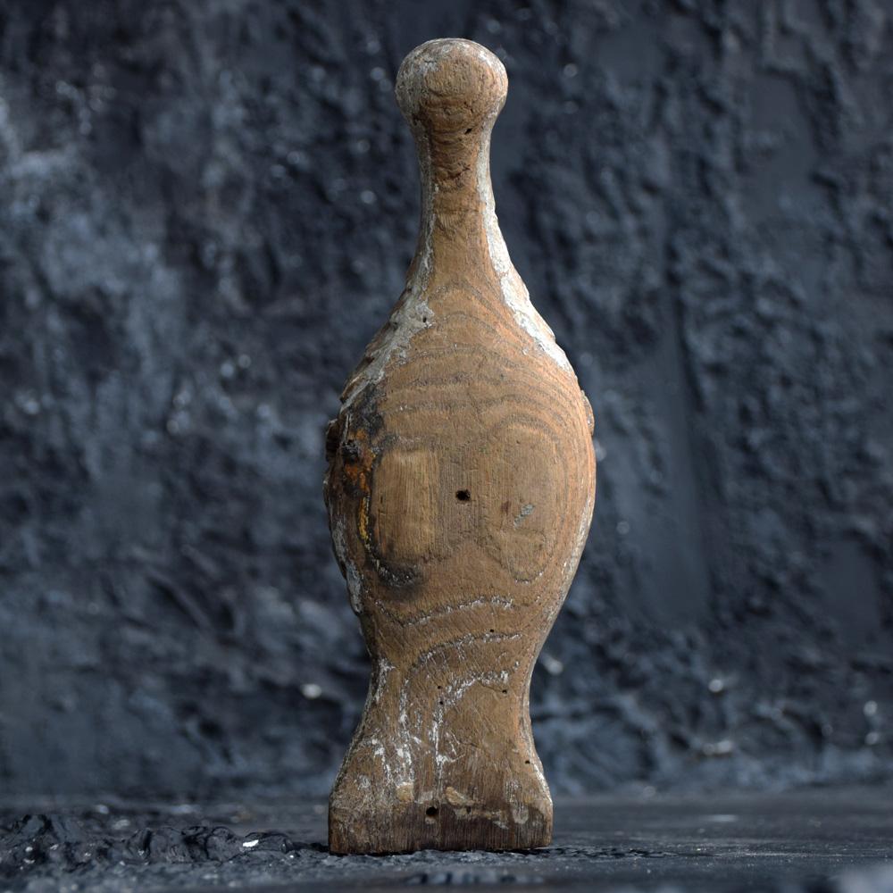 Figura de Pájaro Amoroso Español Tallada en Arte Popular del Siglo XIX en venta 3