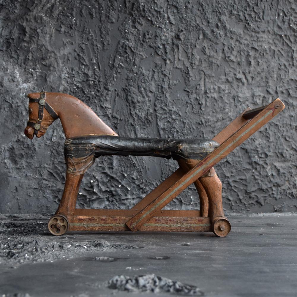 19. Jahrhundert Folk Art Child's English Horse Toy (Handgeschnitzt)