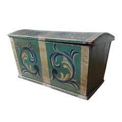 Caja de Inmigrantes Escandinavos Pintada a Mano del Siglo XIX