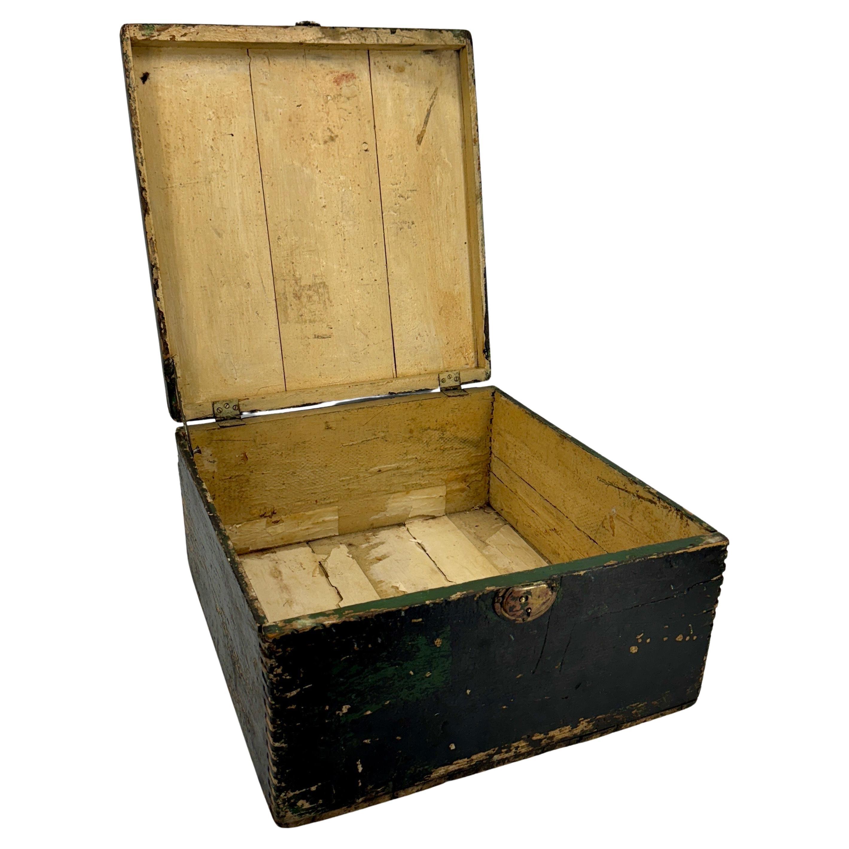 19th Century Folk Art Wood Black Painted Box For Sale 5