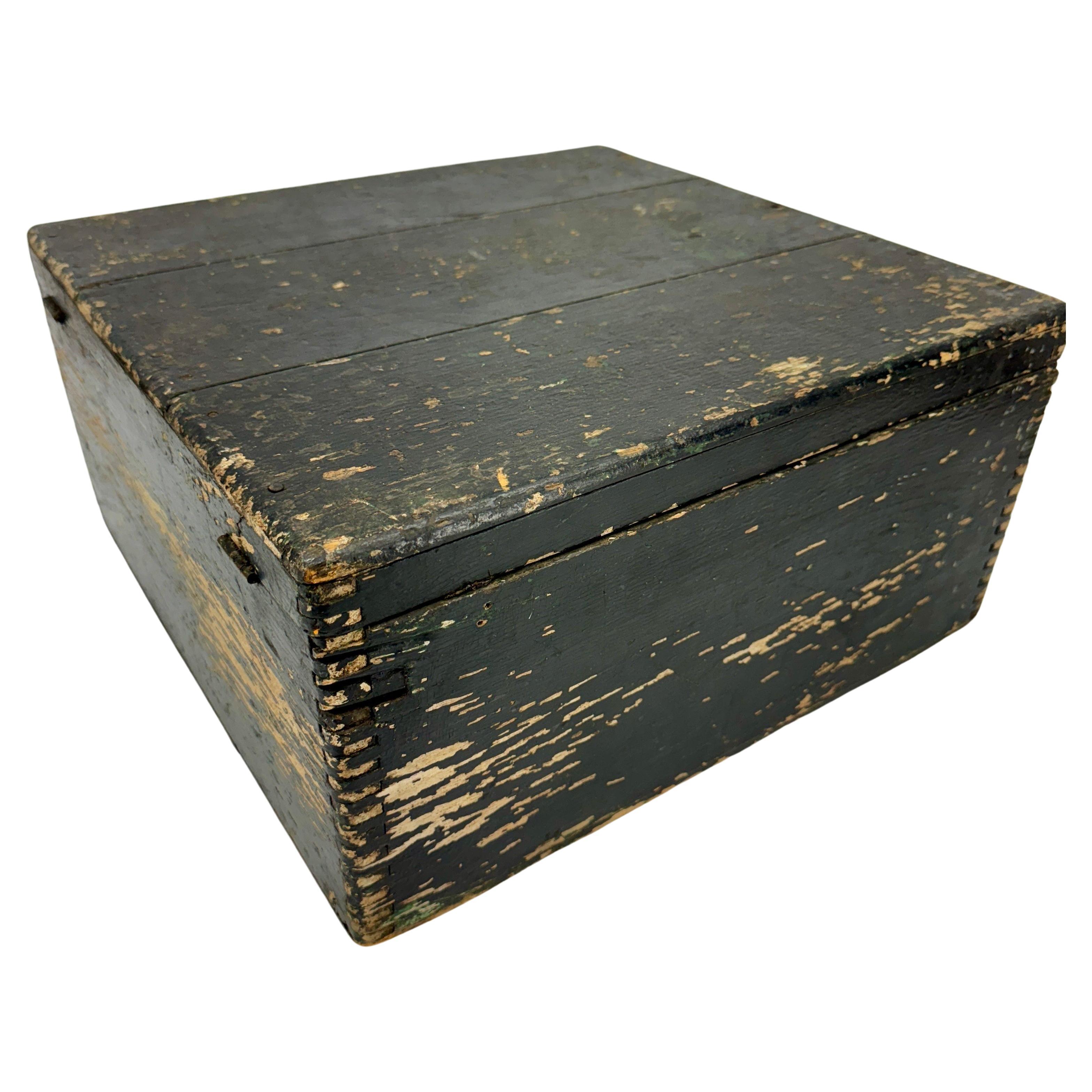 19th Century Folk Art Wood Black Painted Box For Sale 7
