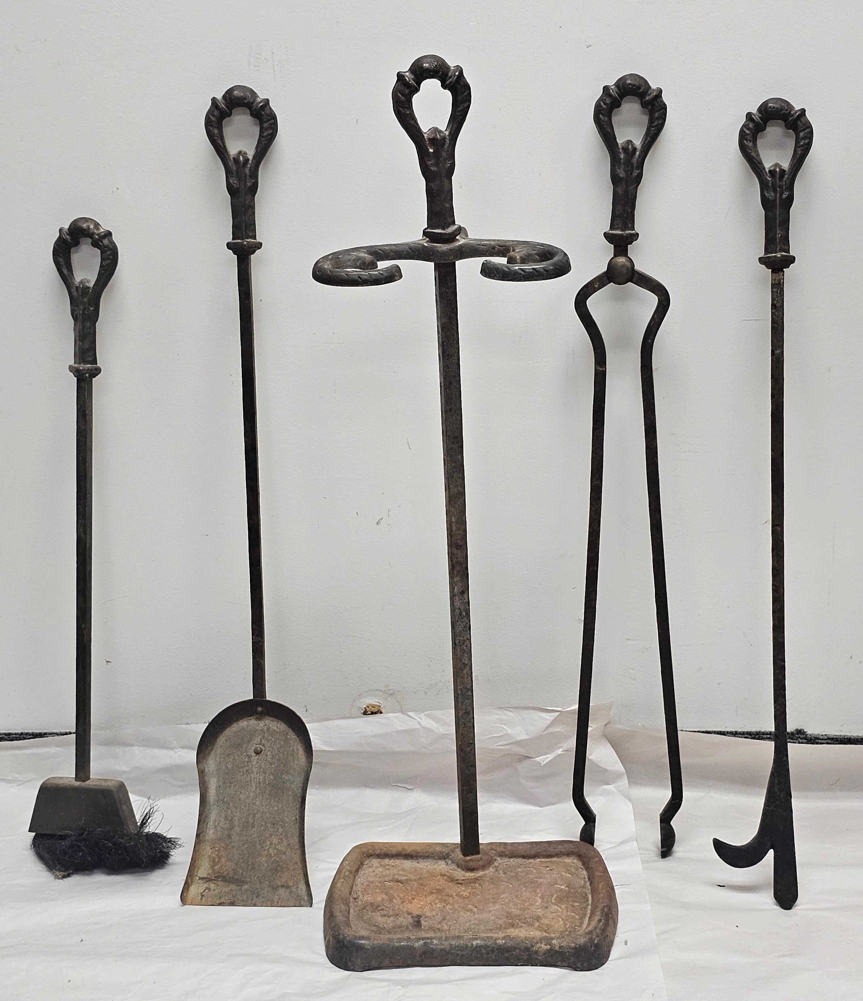 19th Century Forged and Hammered  Iron Fireplace Tools Set with Stand For Sale 2
