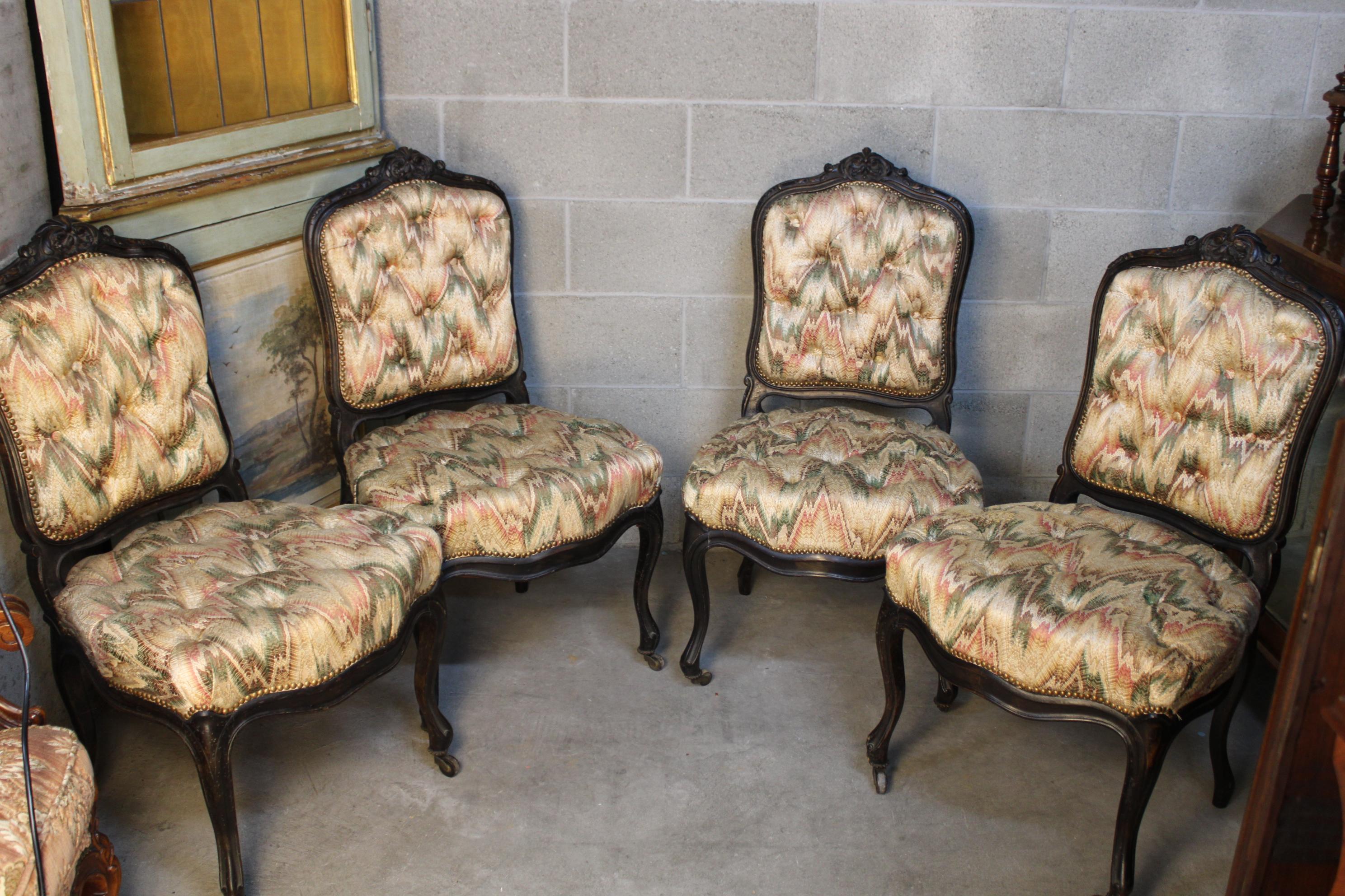 19th century 4 dining chairs circa 1870 Italy 
in good condition 
storage and container shipping is possible
