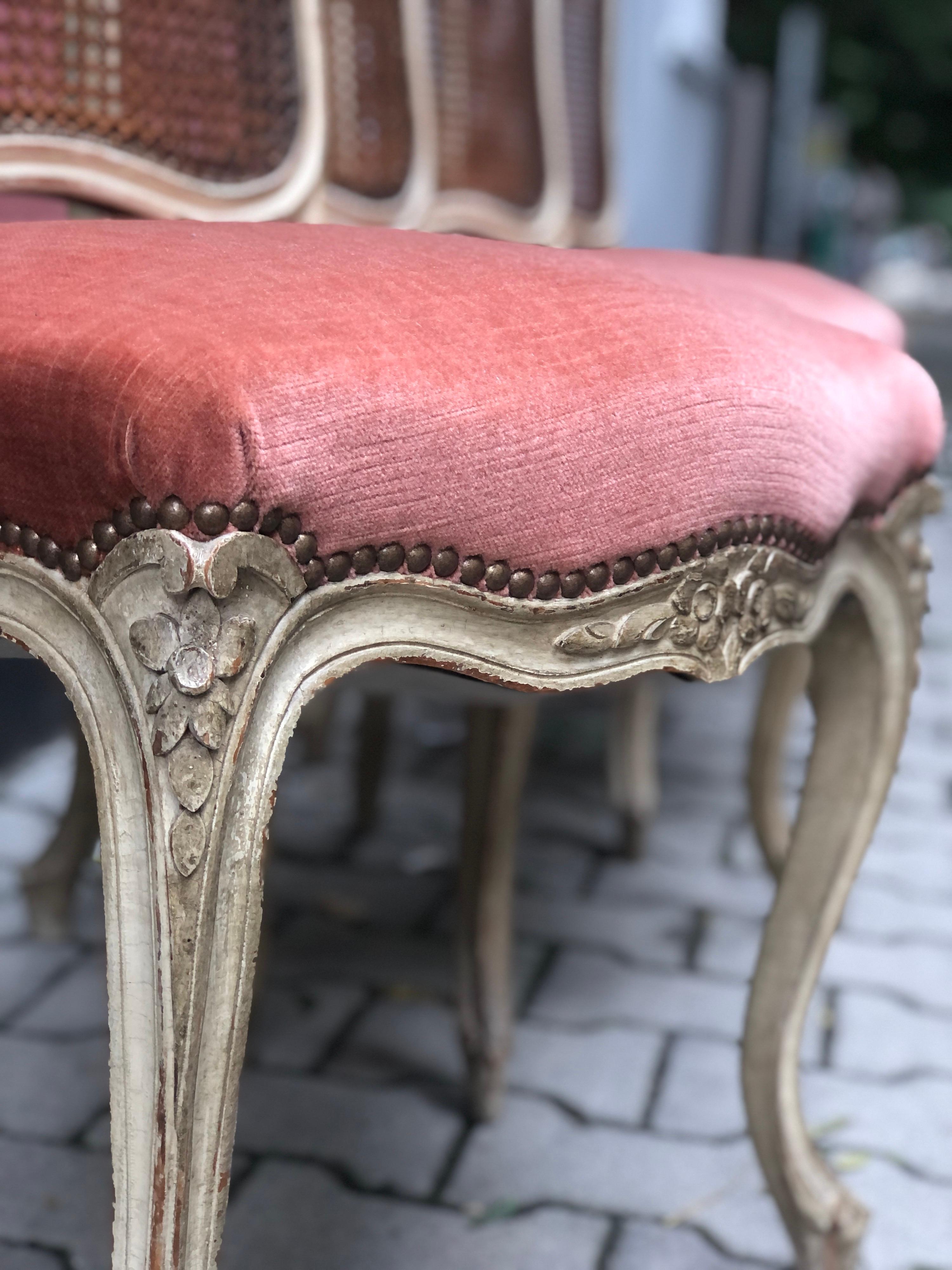 19th Century Four French Dining Chairs in Hand Carved Wood in Louis XV Style In Good Condition In Sofia, BG