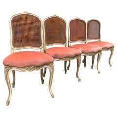 vier französische Esszimmerstühle des 19. Jahrhunderts aus handgeschnitztem Holz im Louis XV-Stil