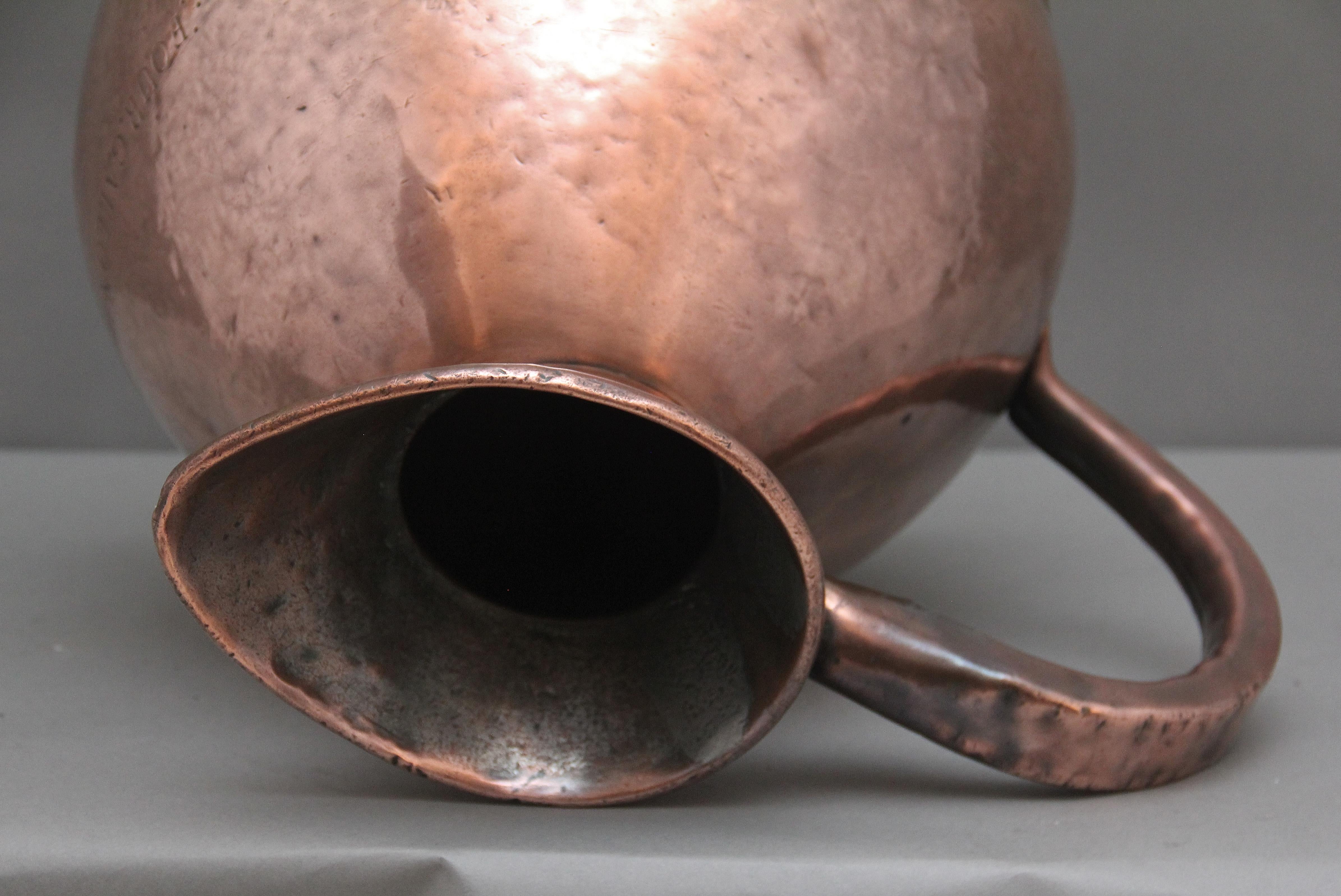 19. Jahrhundert Vier-Gallonen-Kupfer-Messkrug im Angebot 2