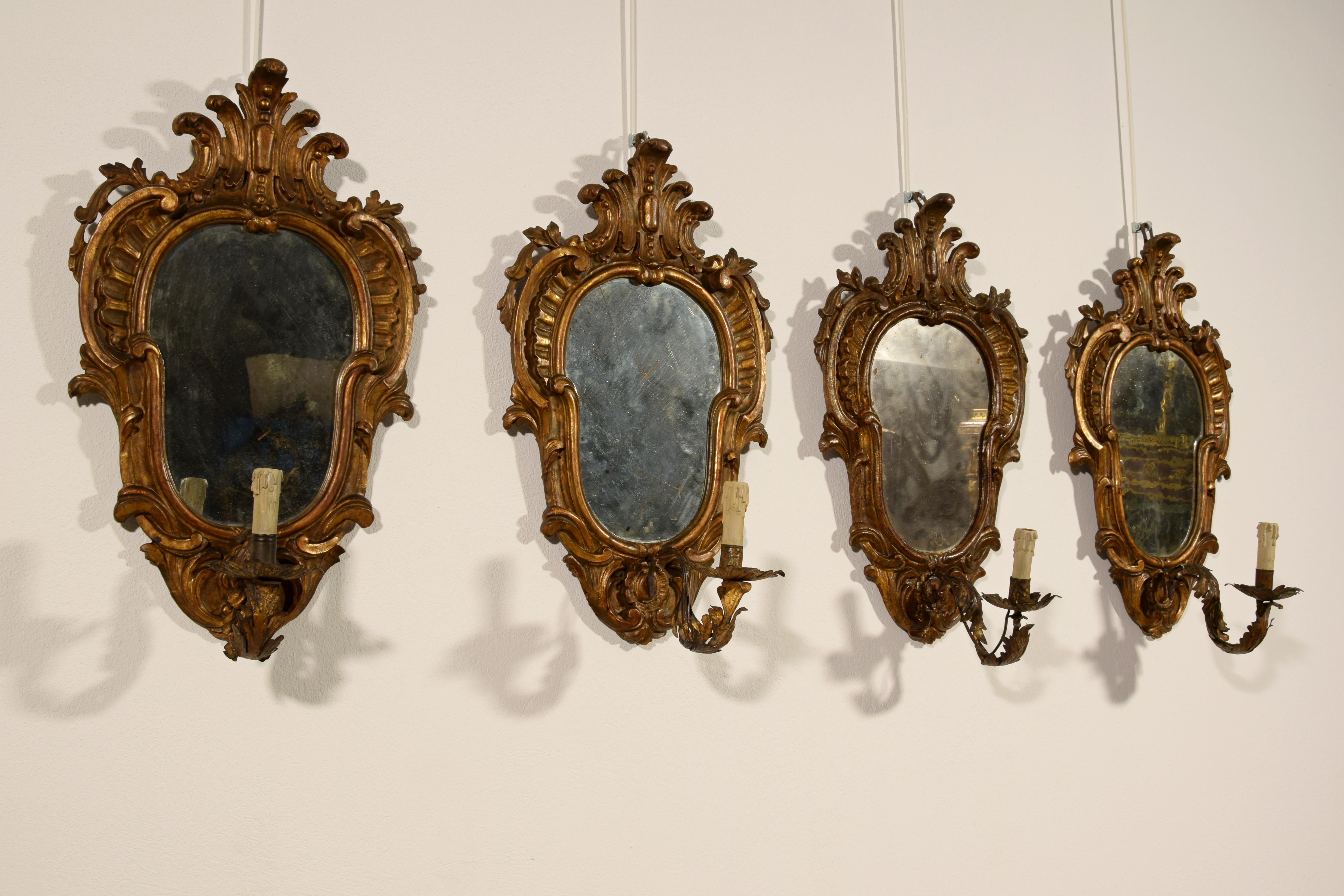Hand-Carved 19th Century, Four Italian Carved Giltwood Louis XV Style Sconces For Sale