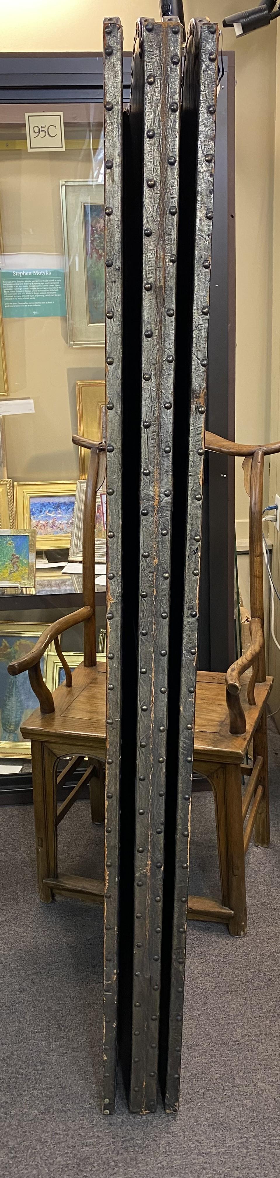 19th Century Four Panel Painted Leather Folding Screen with English Soldiers For Sale 10