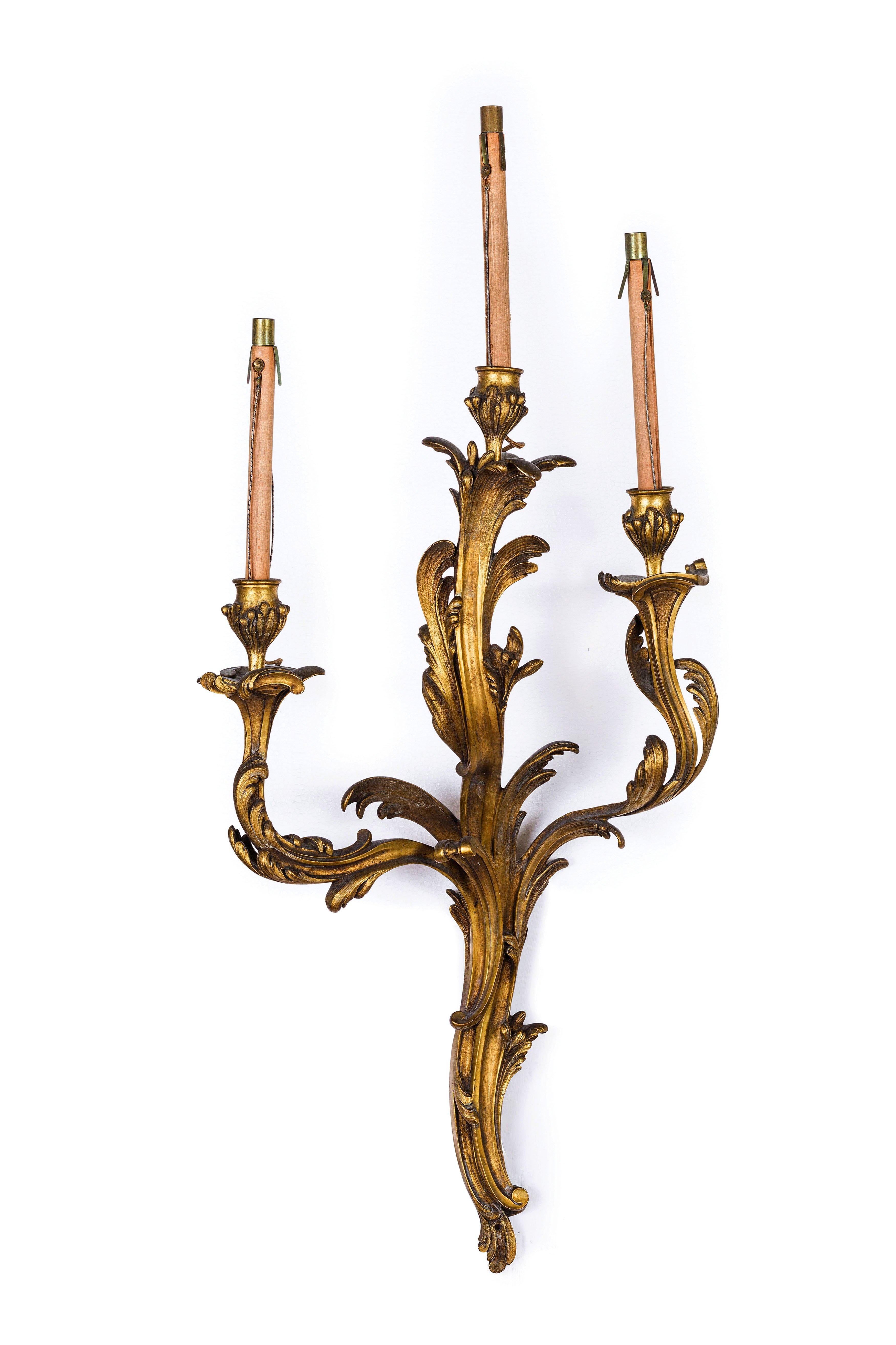 19th Century, Four Three-light French Gilt Bronze Wall Sconces For Sale 1
