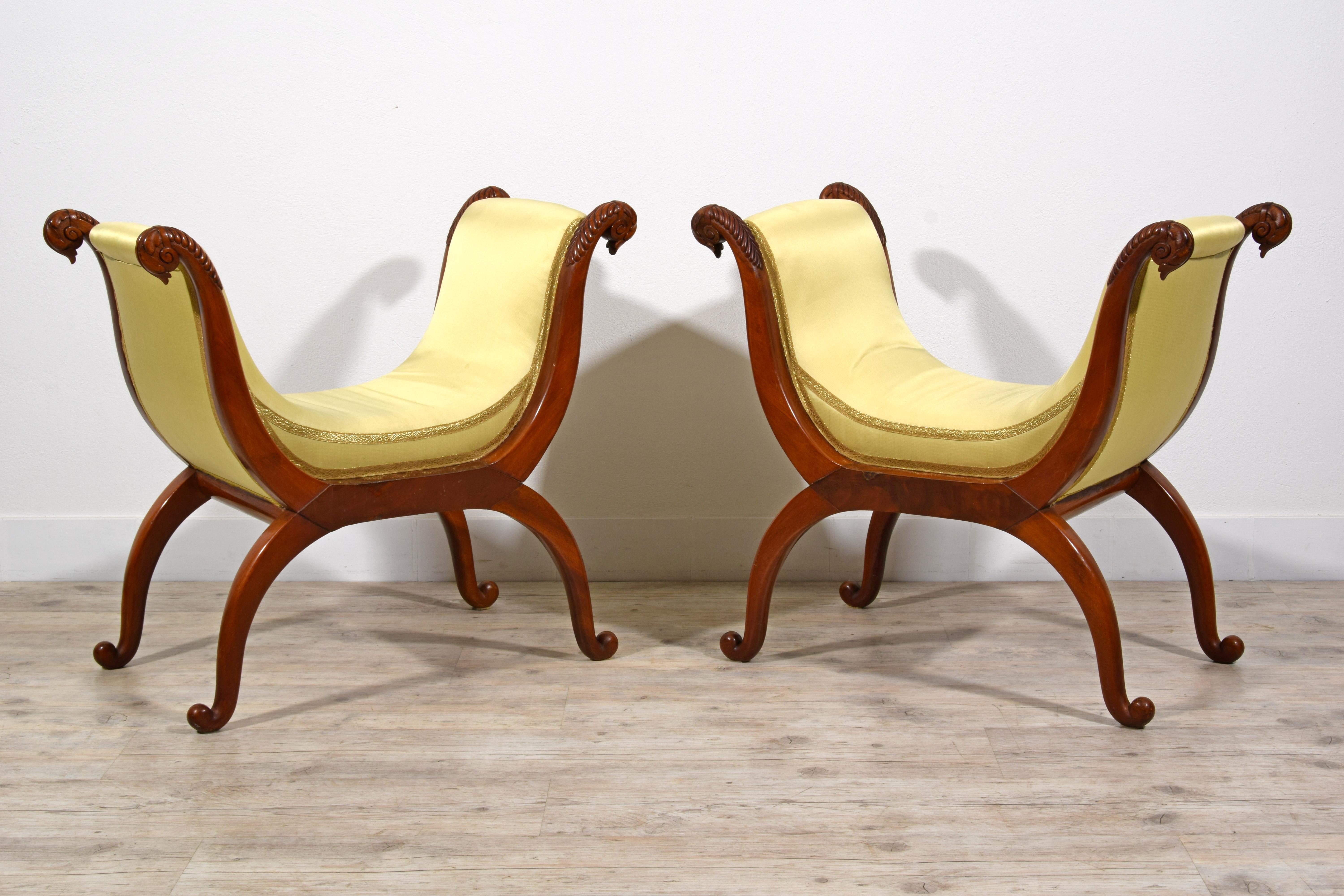 XIXe siècle, Quatre tabourets en bois curule de Toscane en vente 6