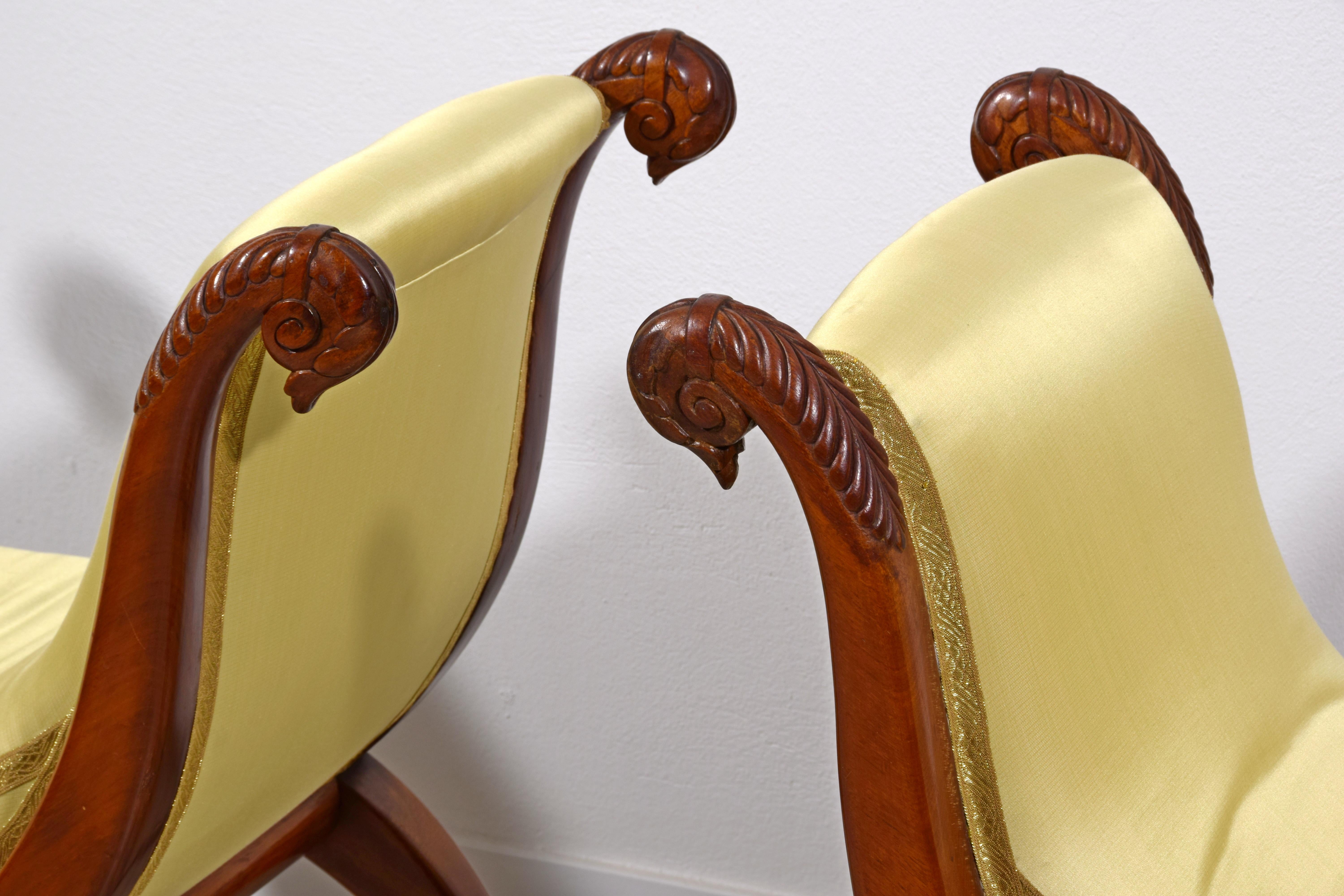 XIXe siècle, Quatre tabourets en bois curule de Toscane en vente 9