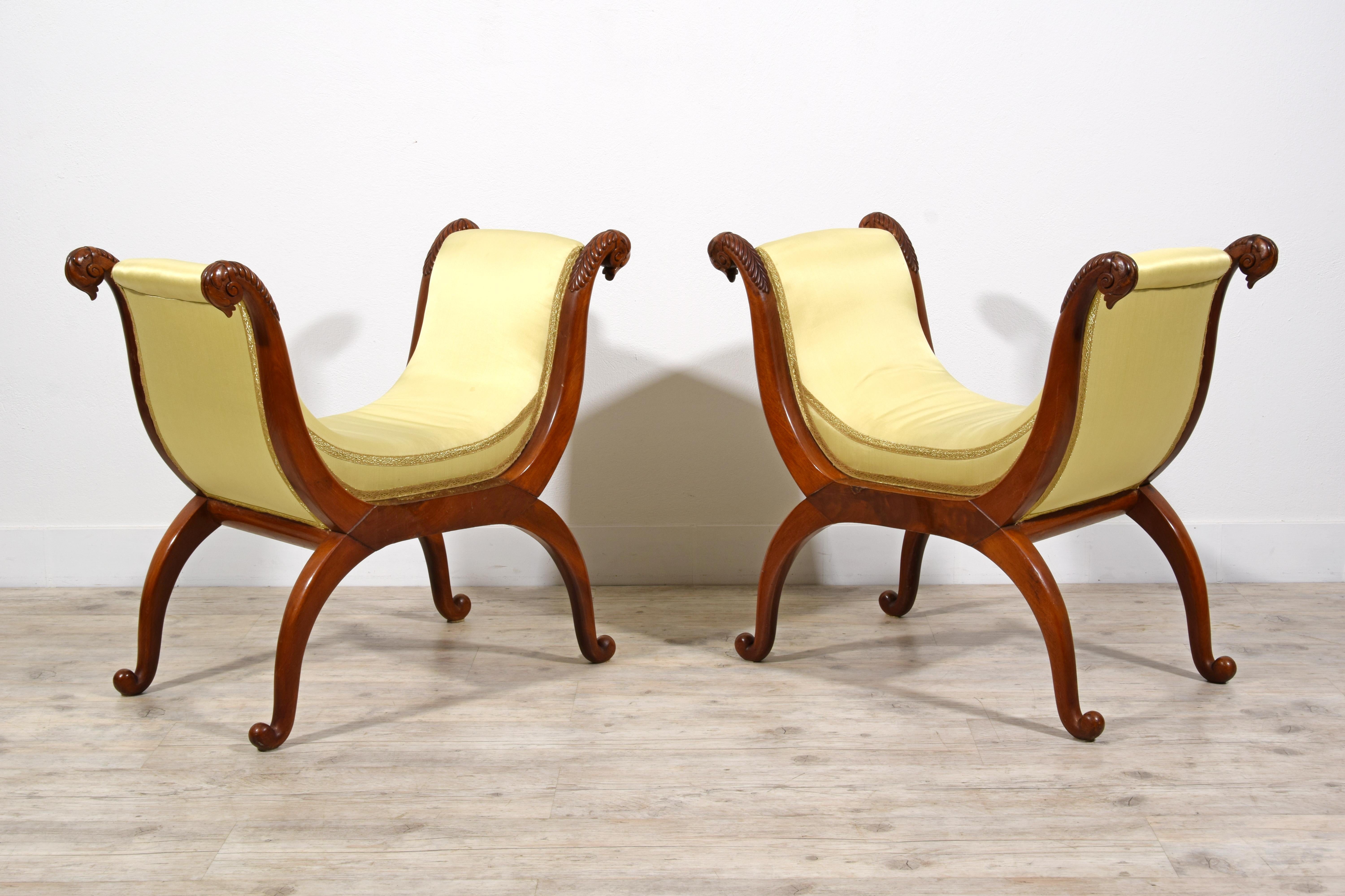 XIXe siècle, Quatre tabourets en bois curule de Toscane en vente 1