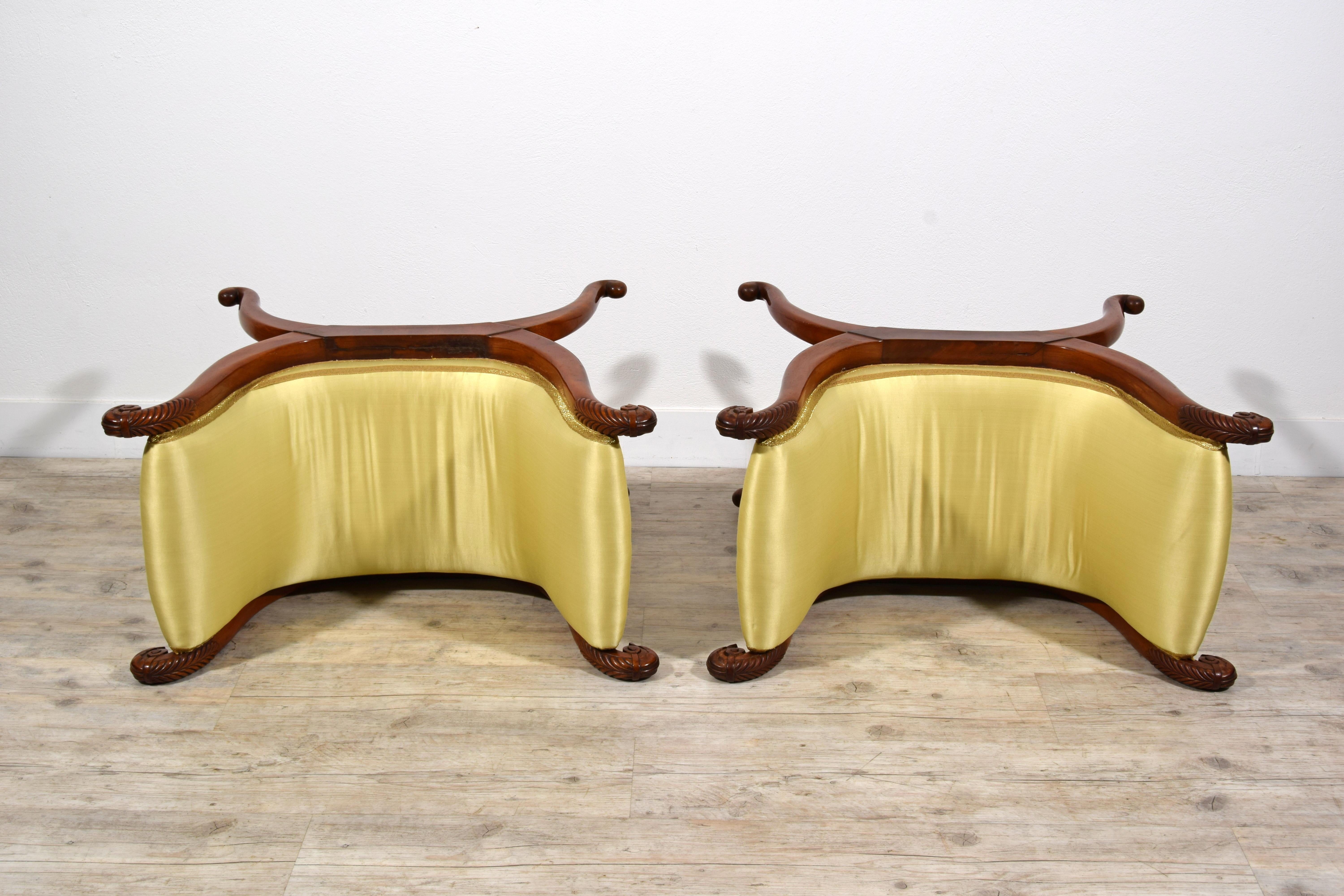 XIXe siècle, Quatre tabourets en bois curule de Toscane en vente 3