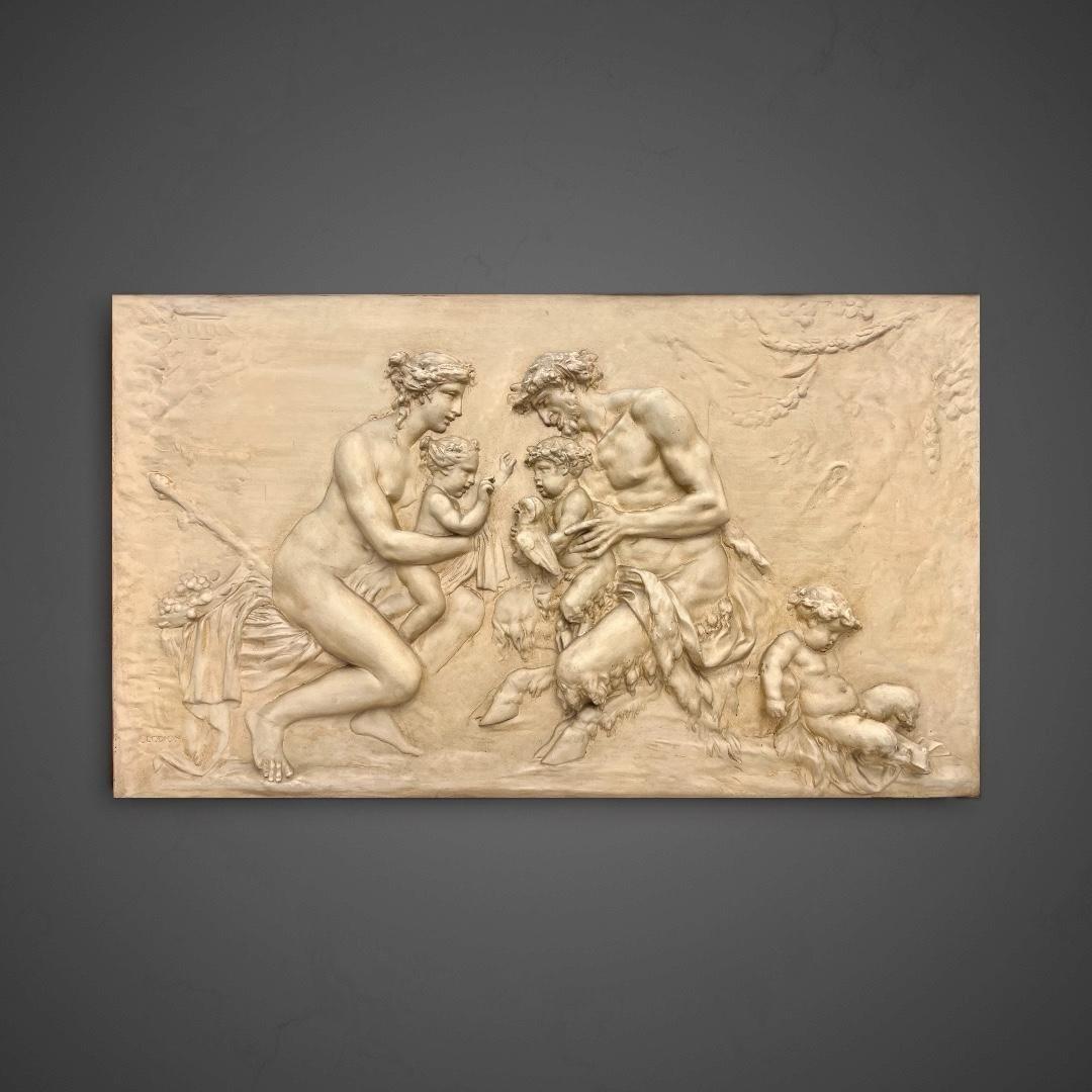 Plâtre Sculpture en relief du 19ème siècle, inspirée du style de Clodion en vente
