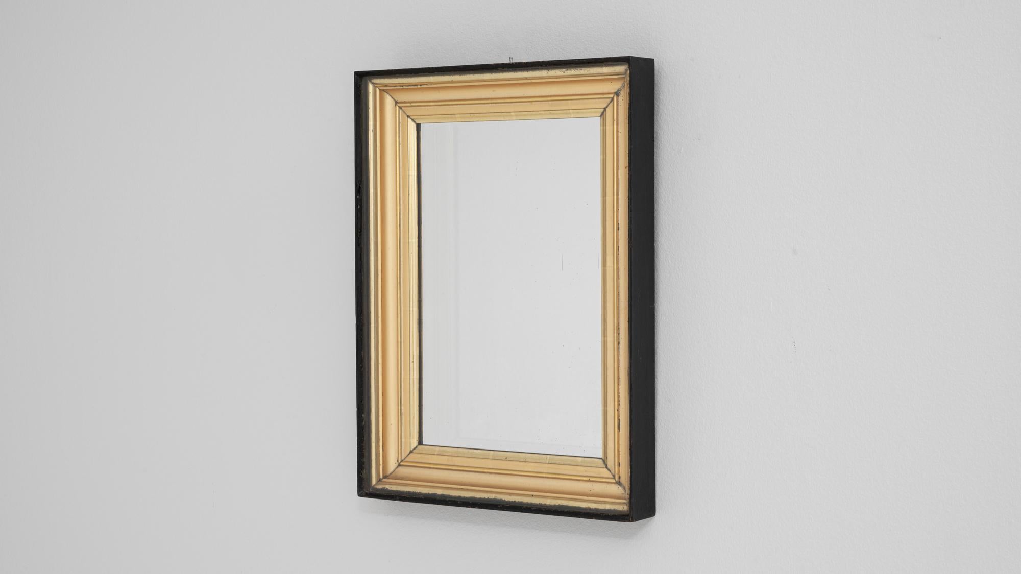 Miroir en bois patiné, noir et doré, France 19ème siècle en vente 1