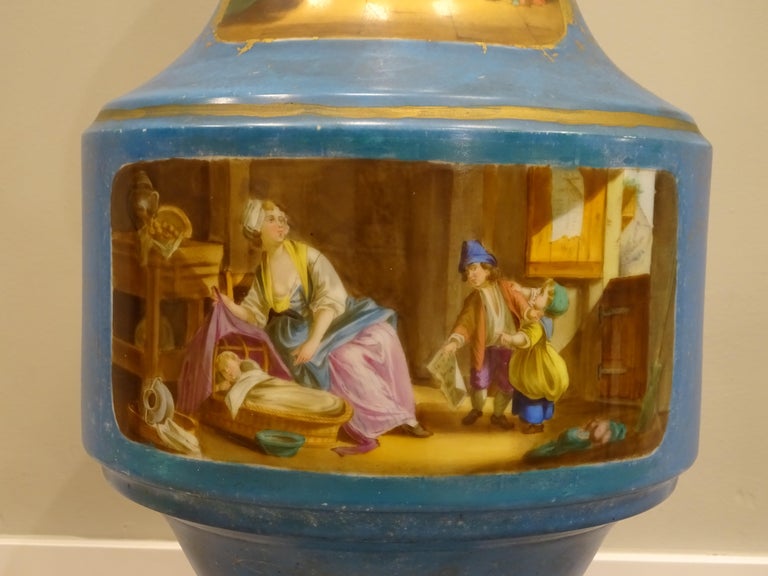 19th century France blue Porcelain Vase, centerpiece attributed to Sevrés For Sale 1