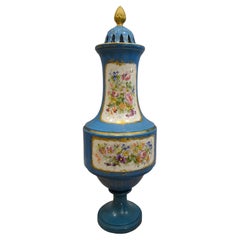 19th century France blue Porcelain Vase, centerpiece attributed to Sevrés